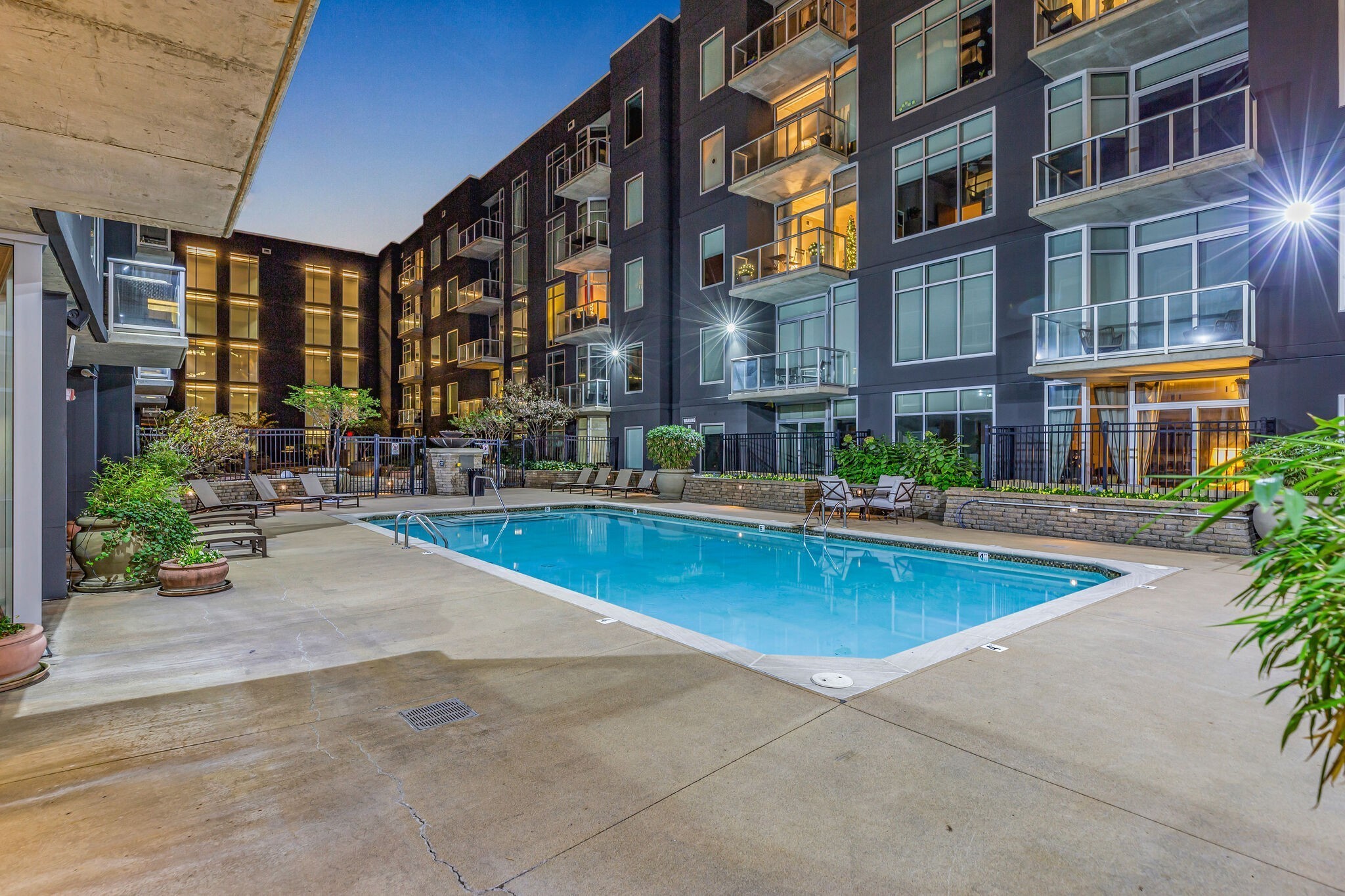 600 12th Ave, S Unit: 2115