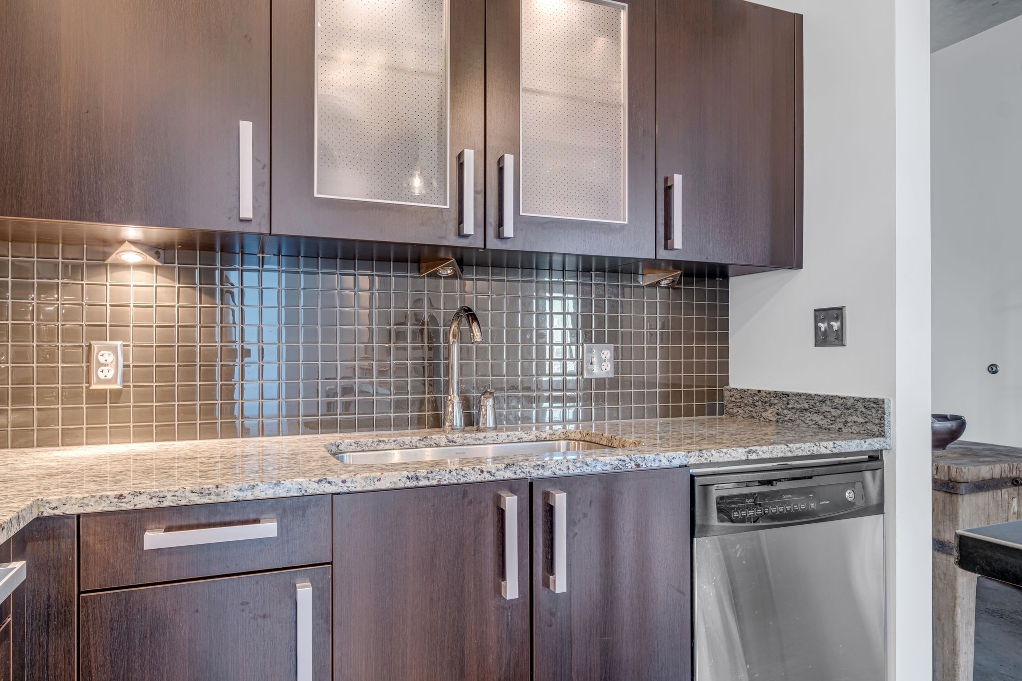 600 12th Ave, S Unit: 2115