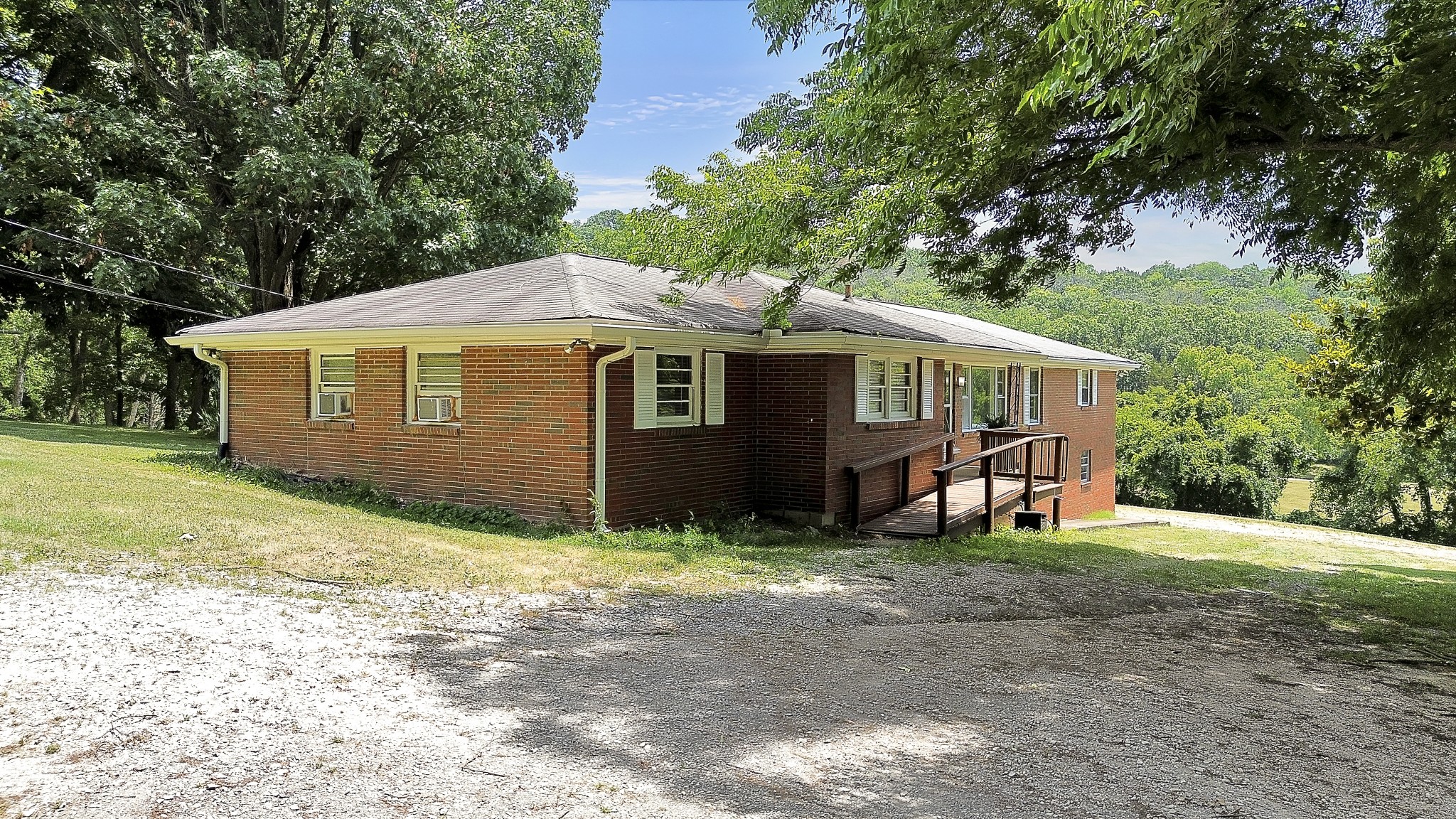 2246 S Berrys Chapel Rd