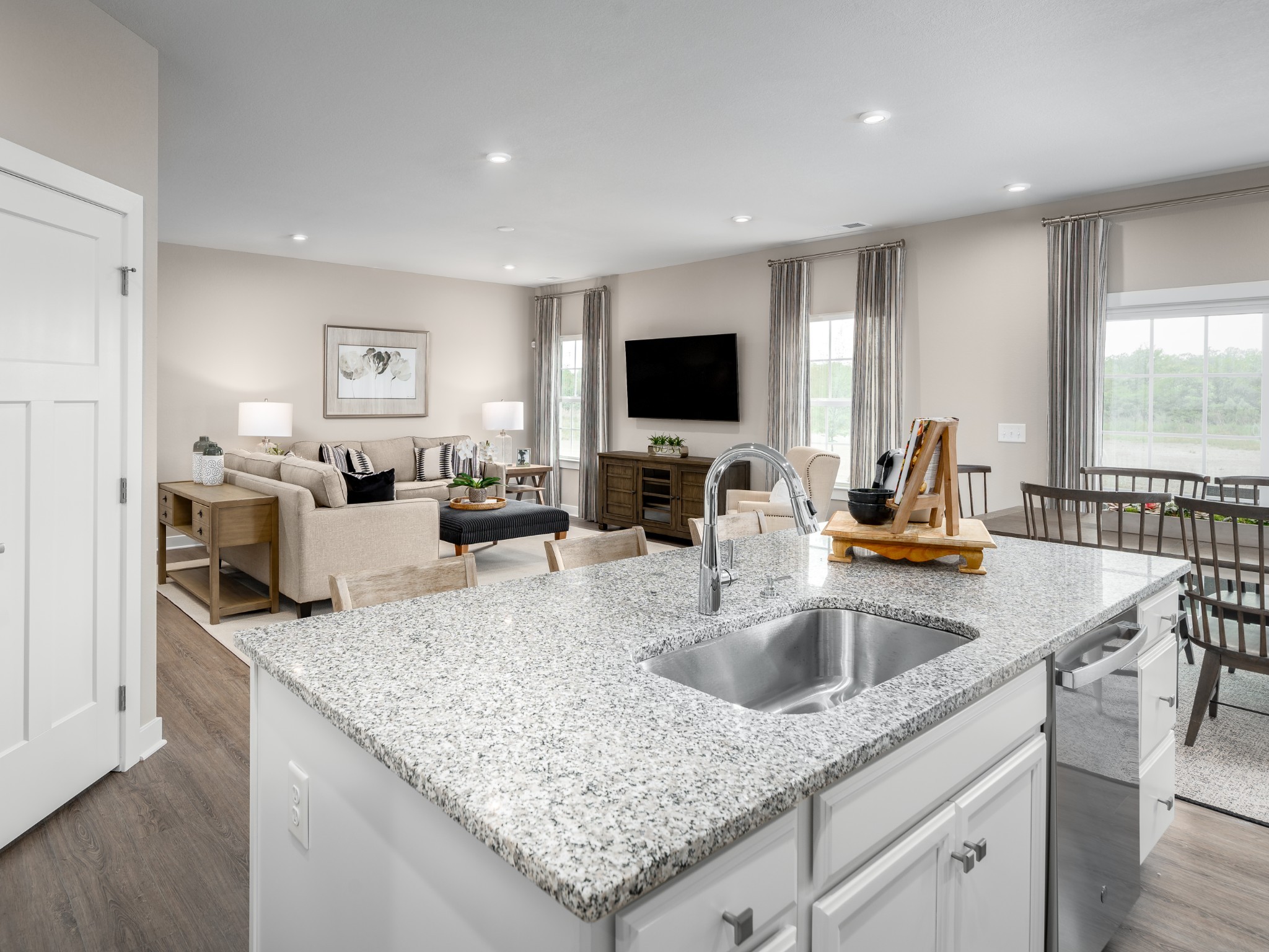4421 Fairlight Lane