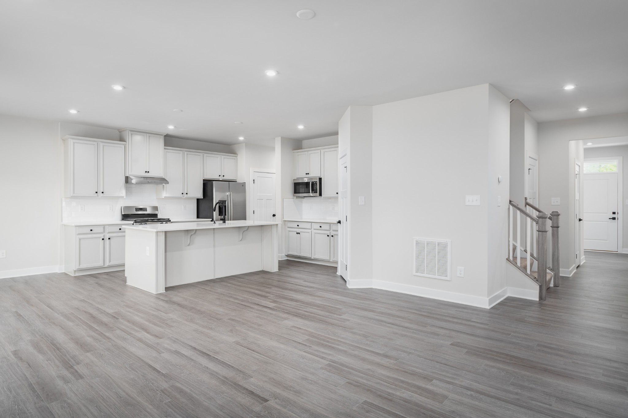 4421 Fairlight Lane