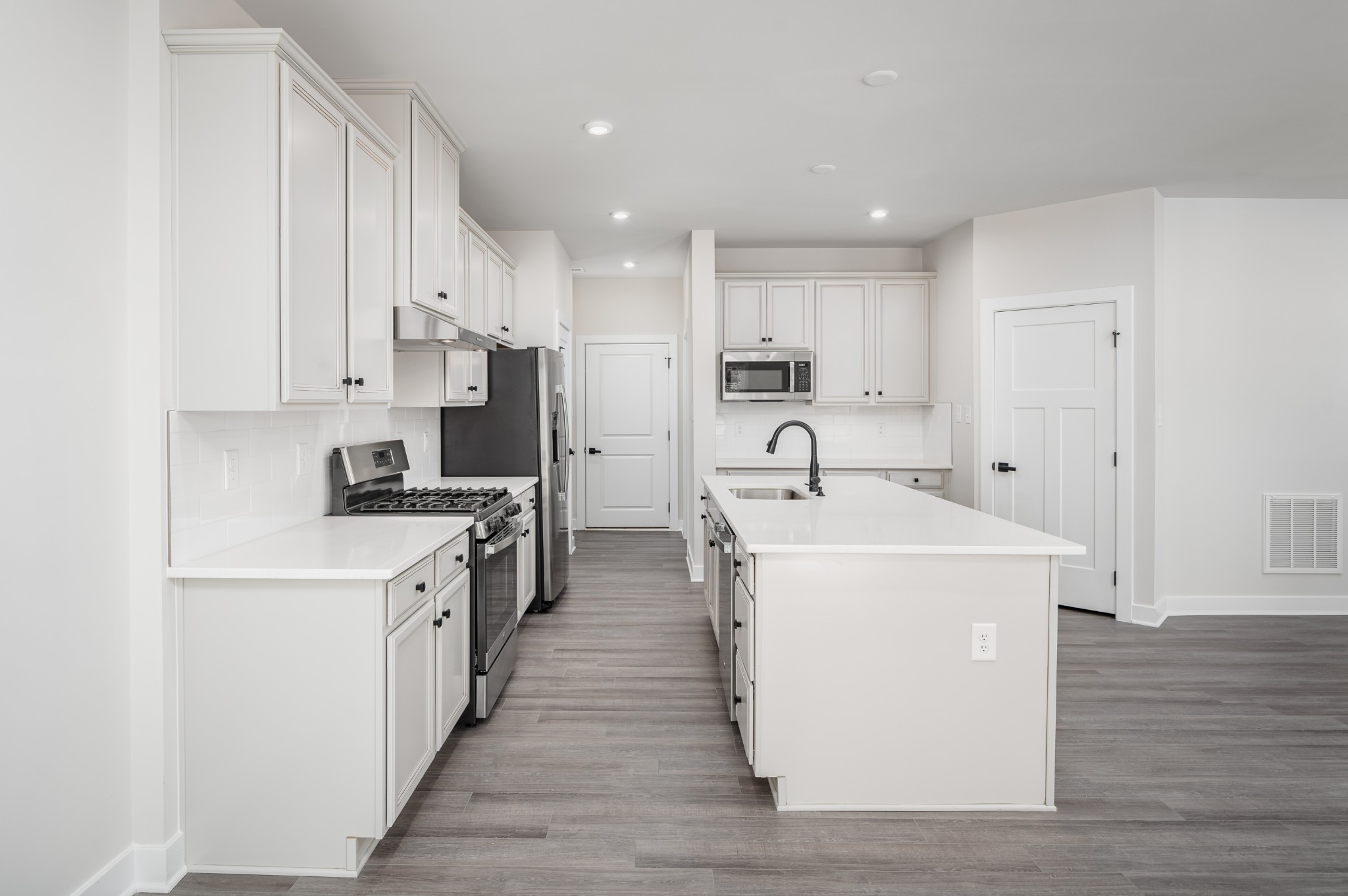 4421 Fairlight Lane