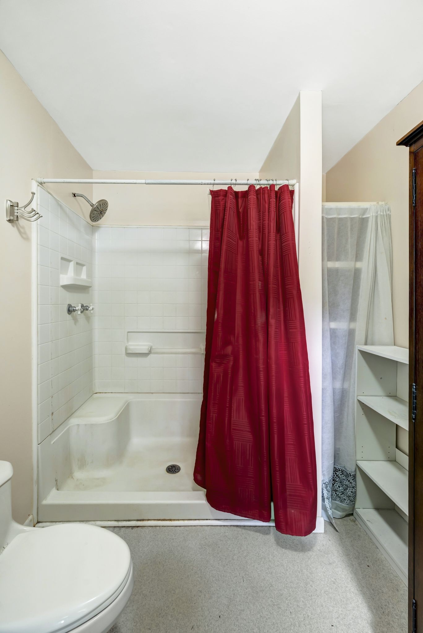 104 Foxland Dr