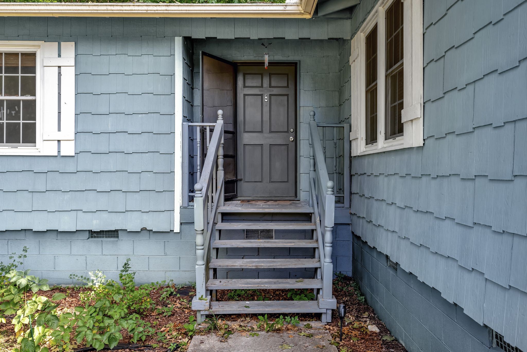 104 Foxland Dr