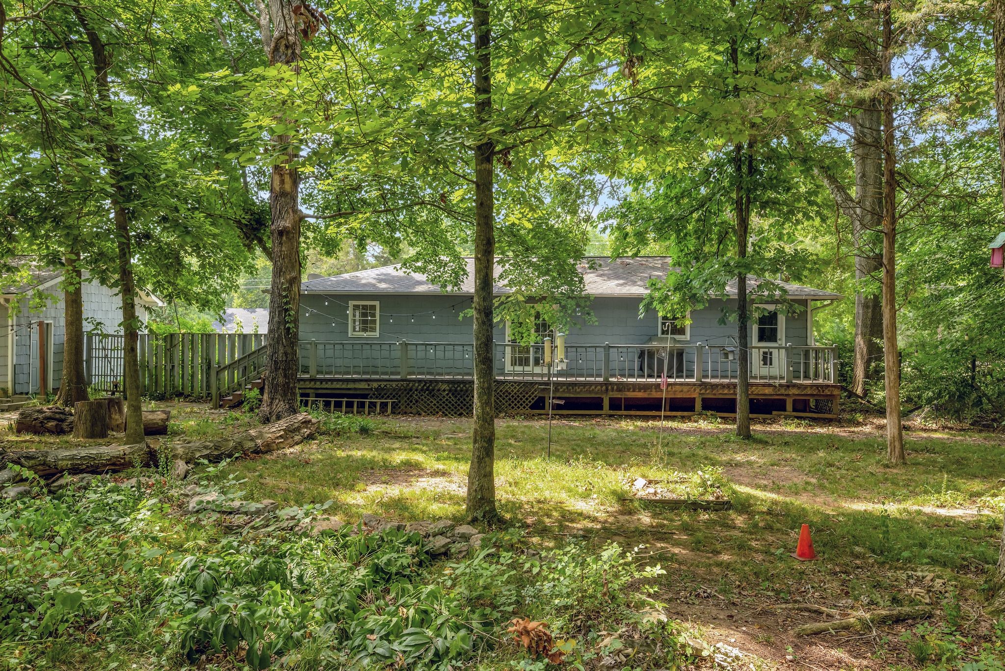 104 Foxland Dr