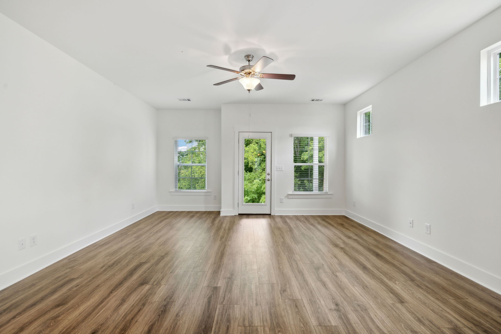 1019 Sweetleaf Dr