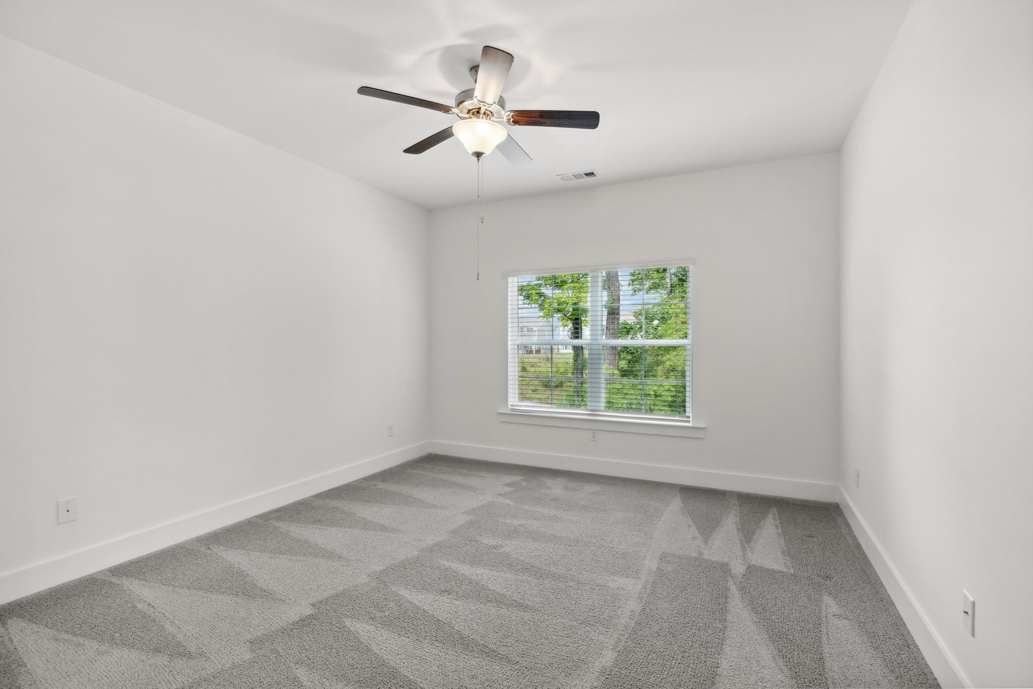 1019 Sweetleaf Dr