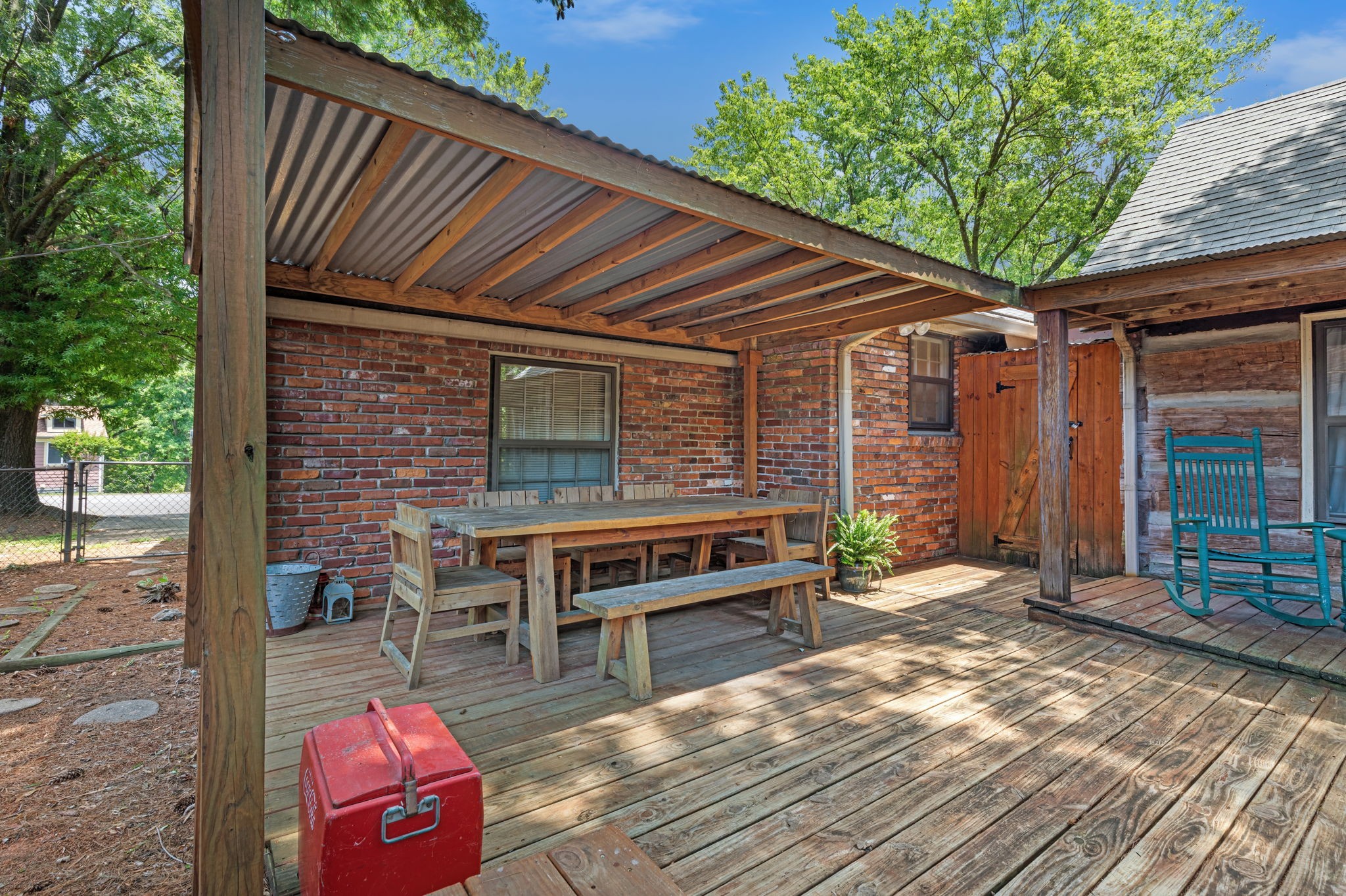 3712 Valley Ridge Dr