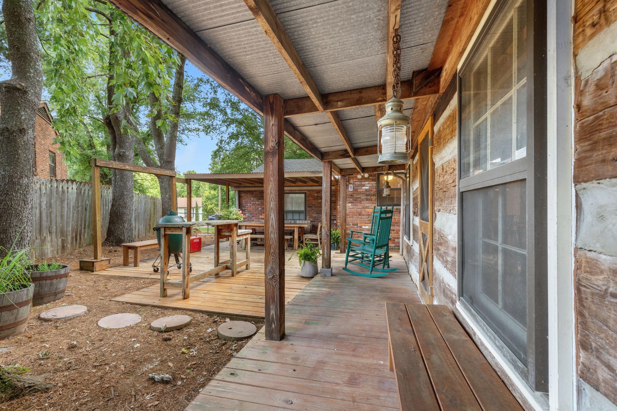 3712 Valley Ridge Dr