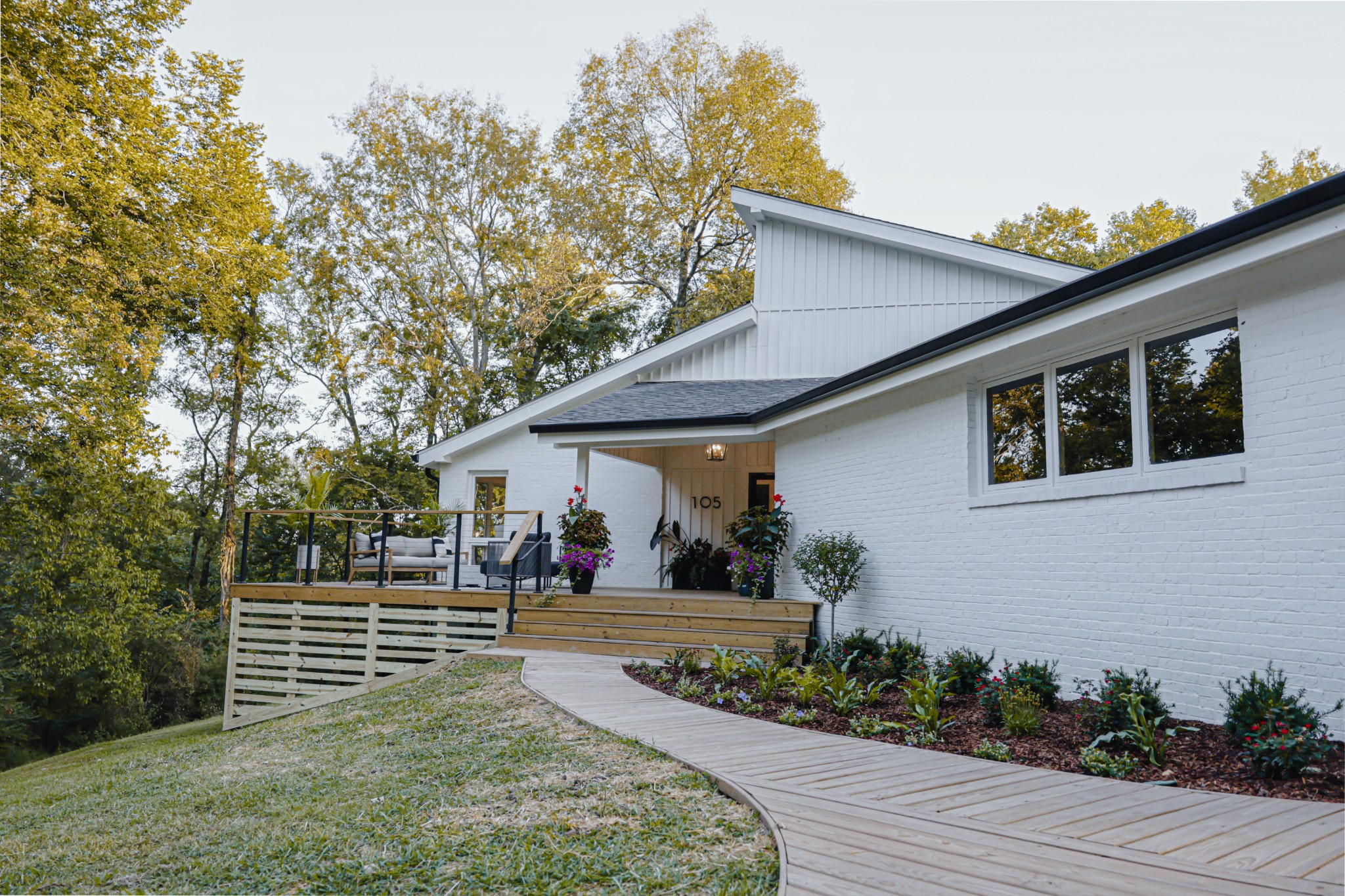 105 Fox Hill Ct