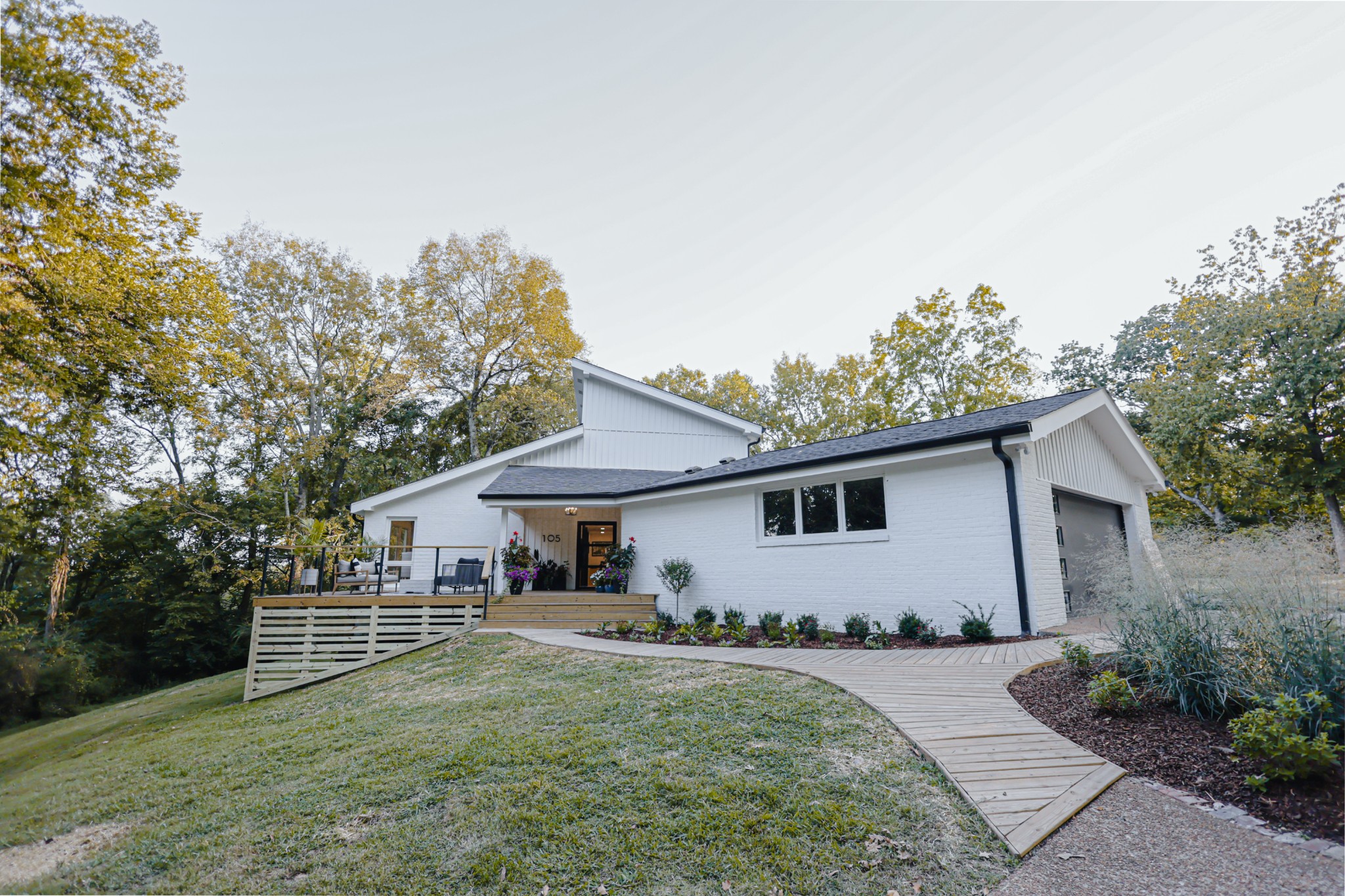 105 Fox Hill Ct