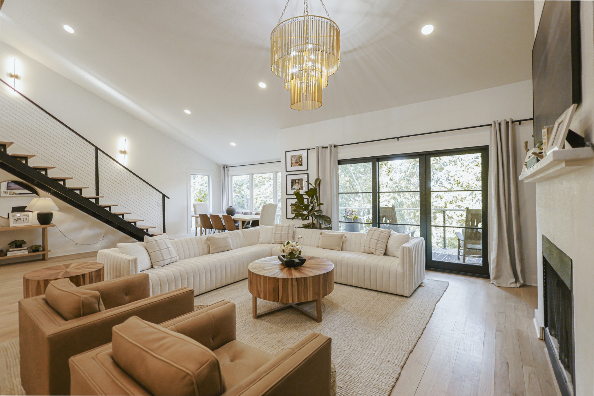 105 Fox Hill Ct