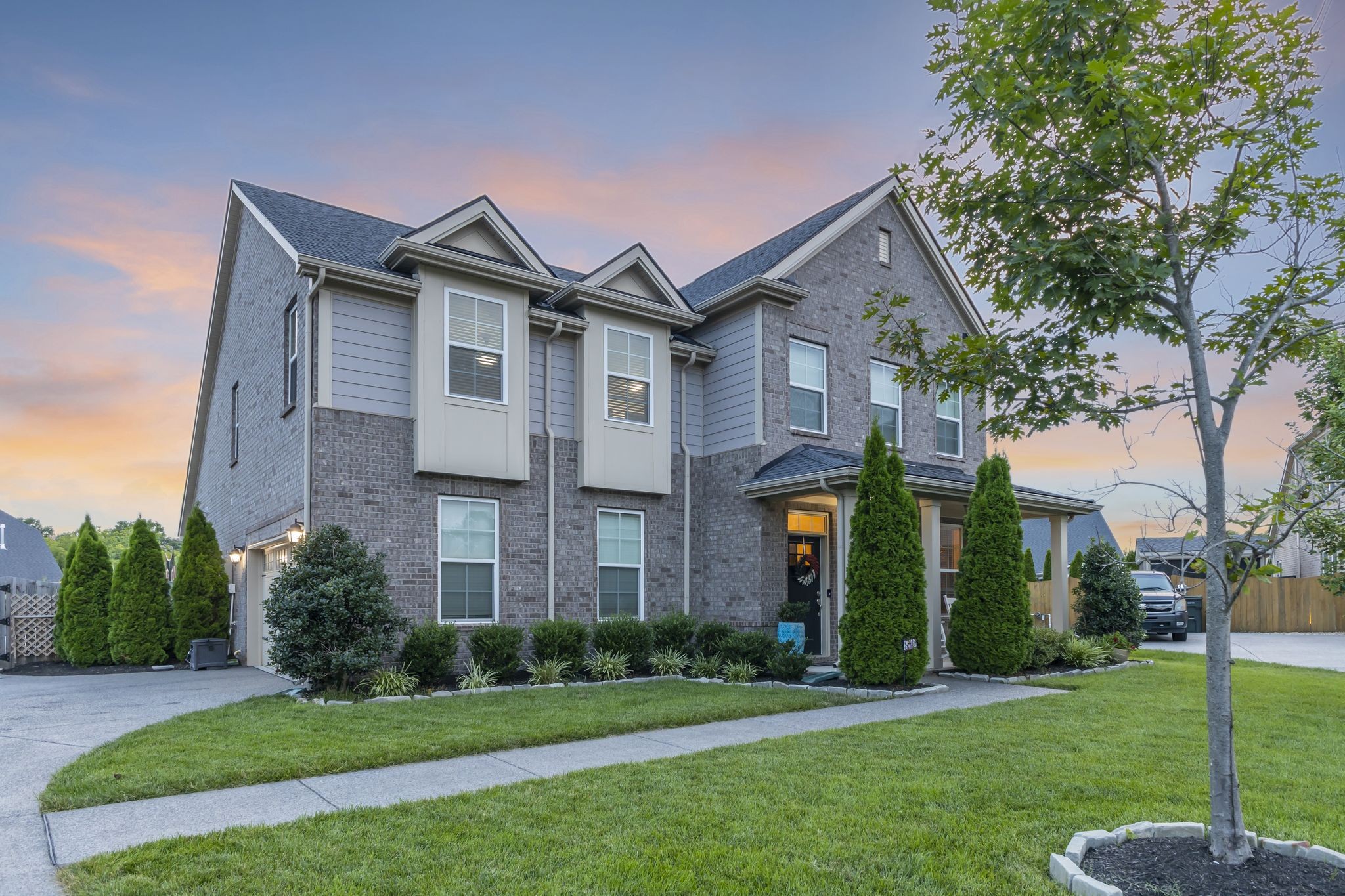 812 Stone Meadow Ct
