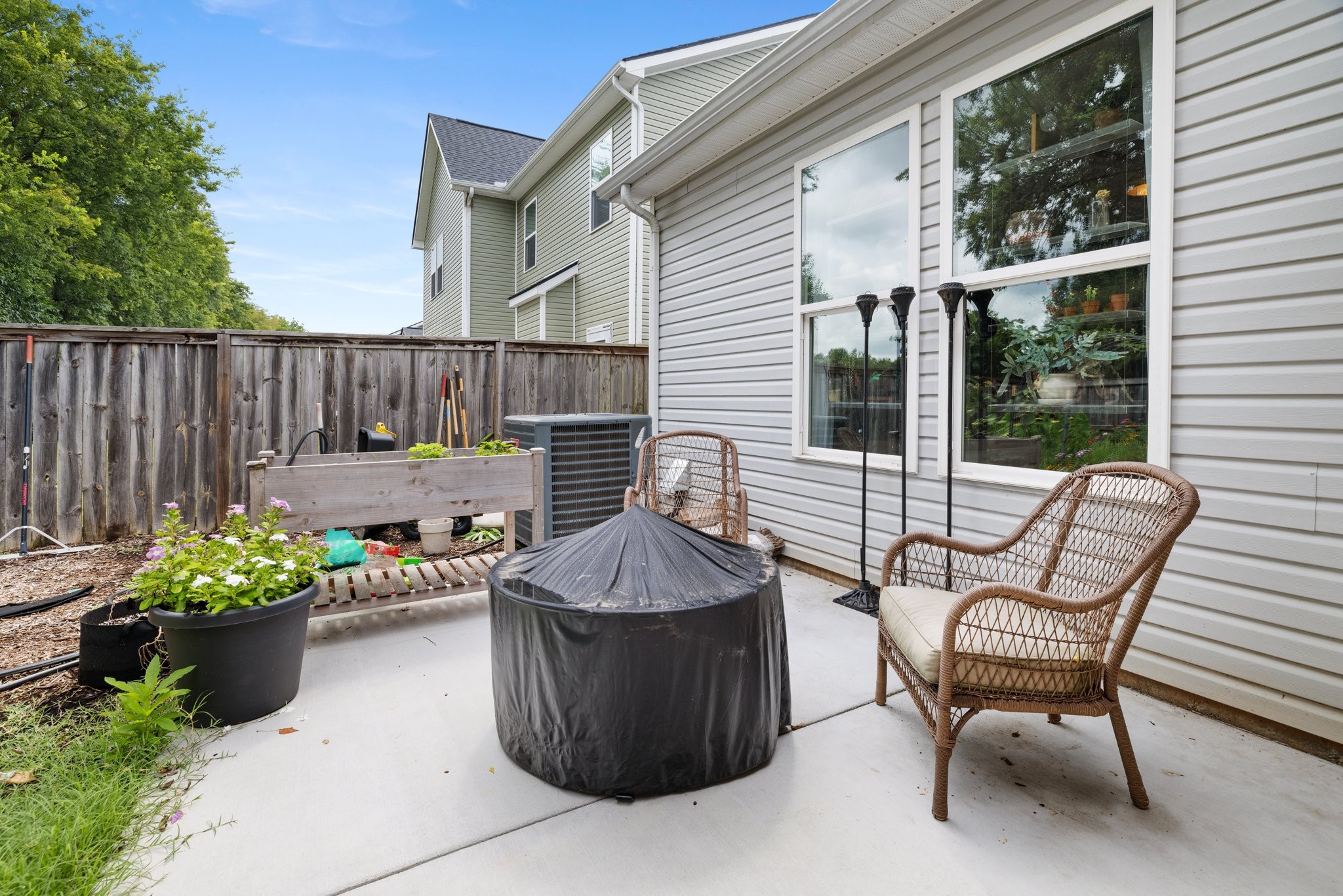 2618 Miranda Dr