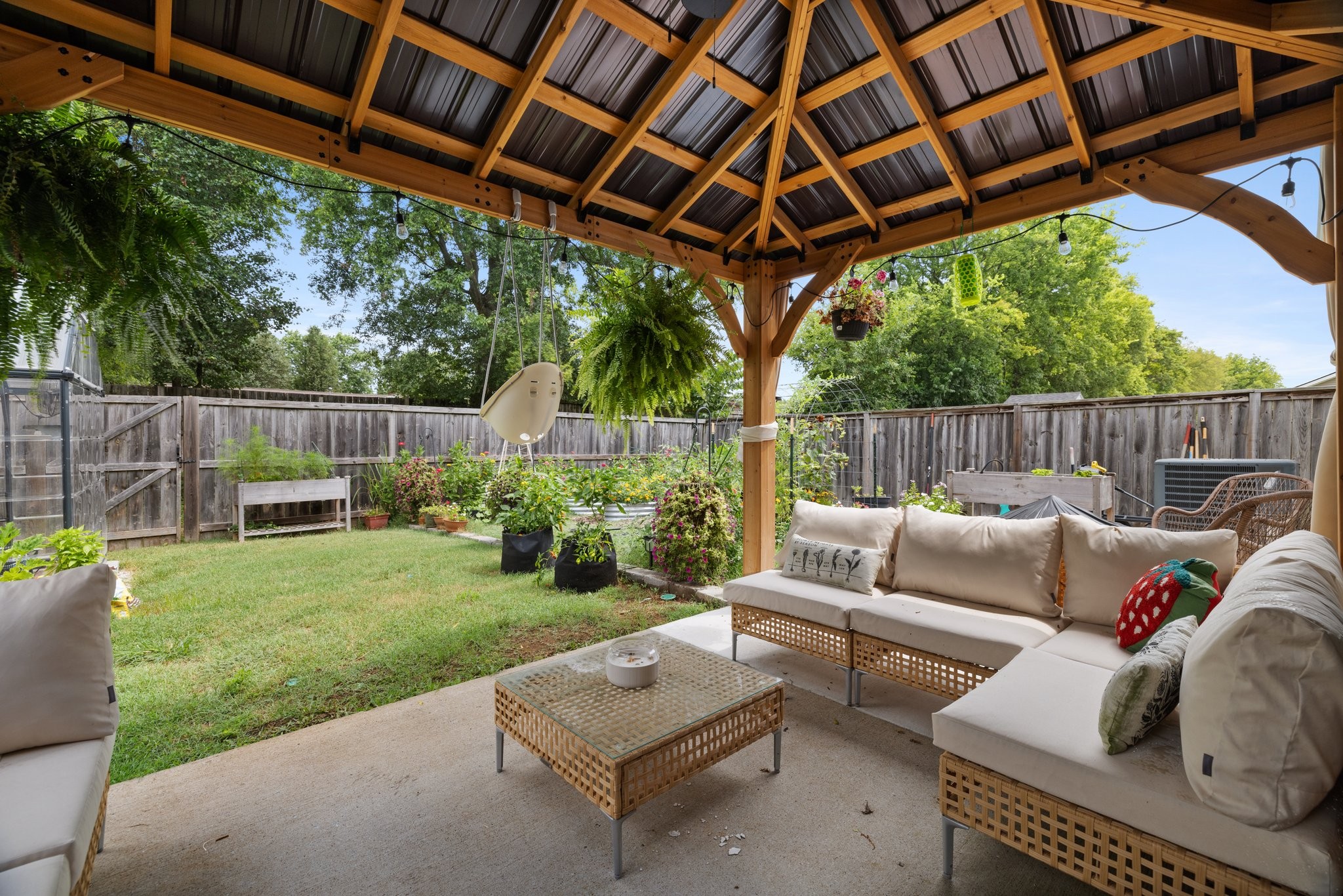 2618 Miranda Dr