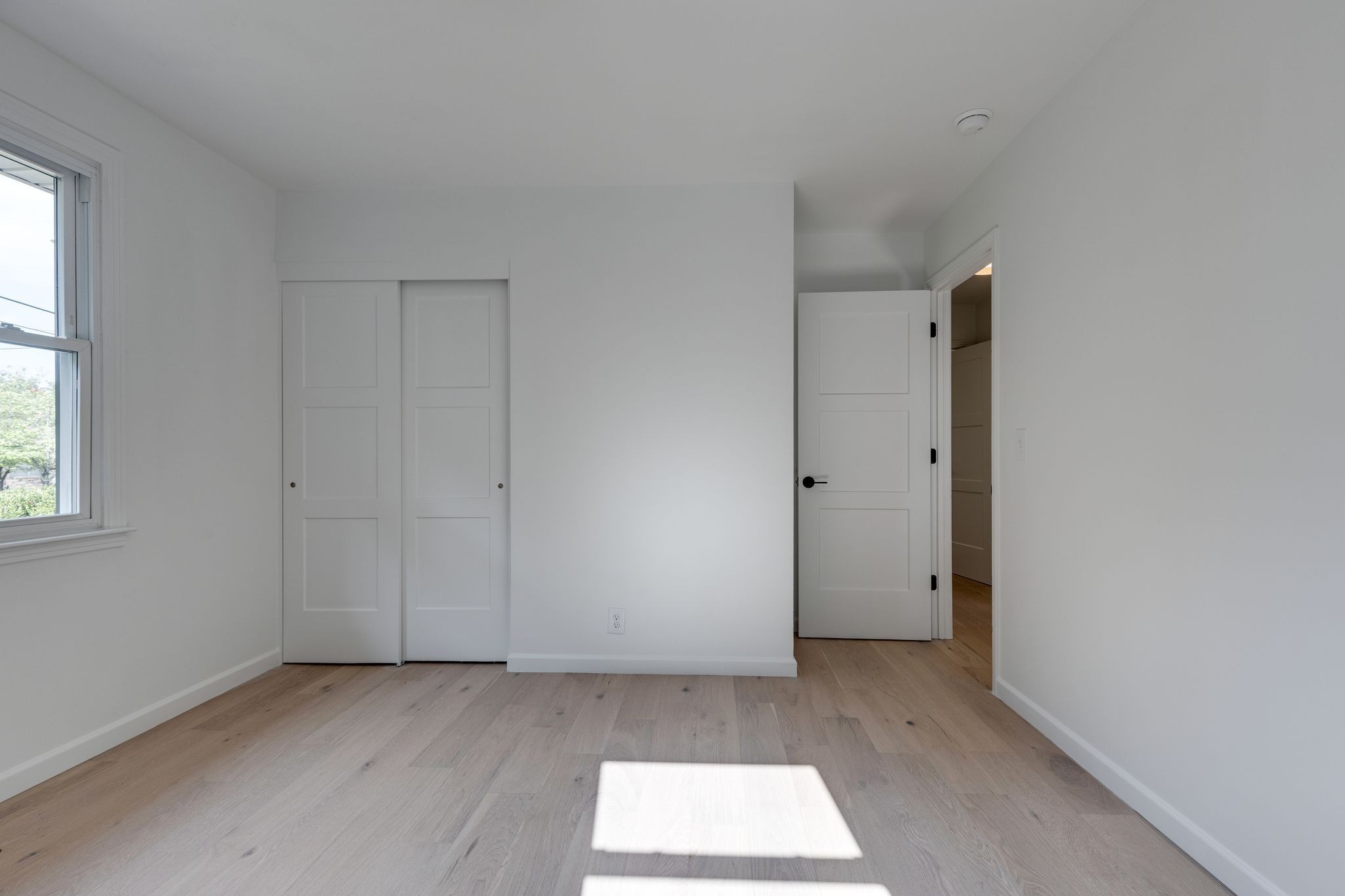 625 W Meade Blvd