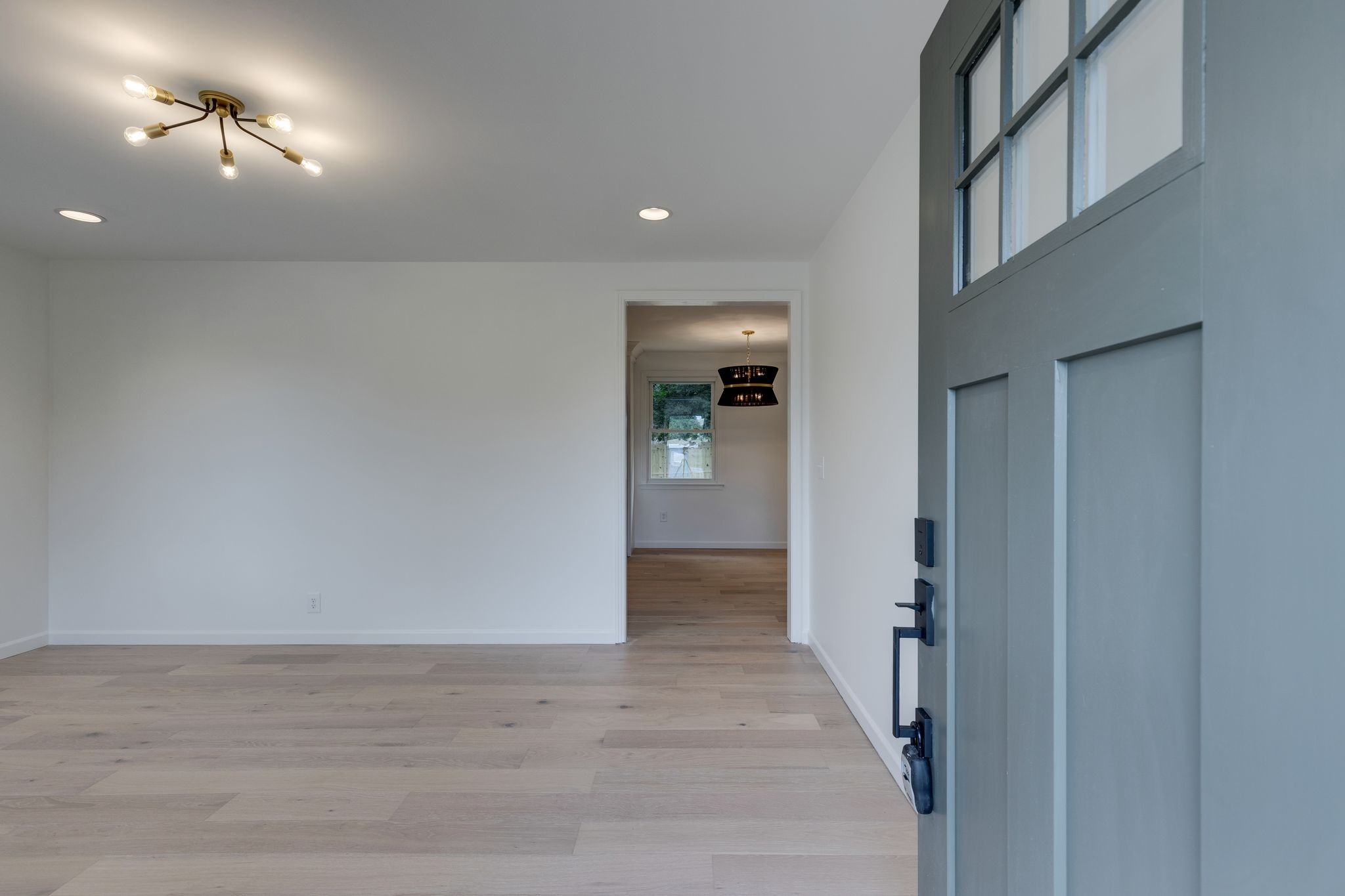 625 W Meade Blvd