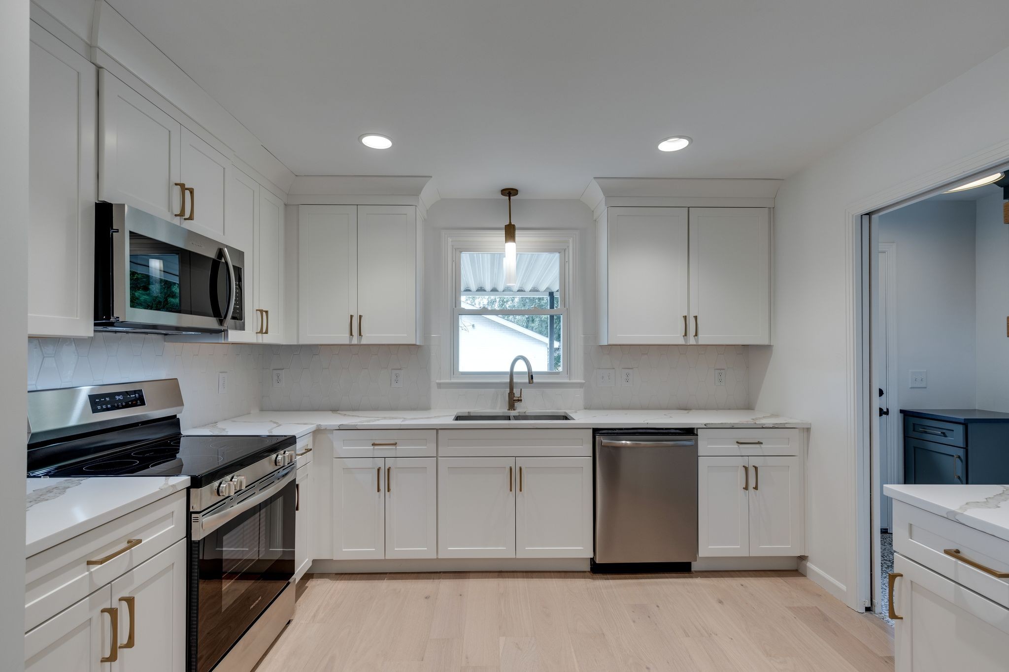 625 W Meade Blvd