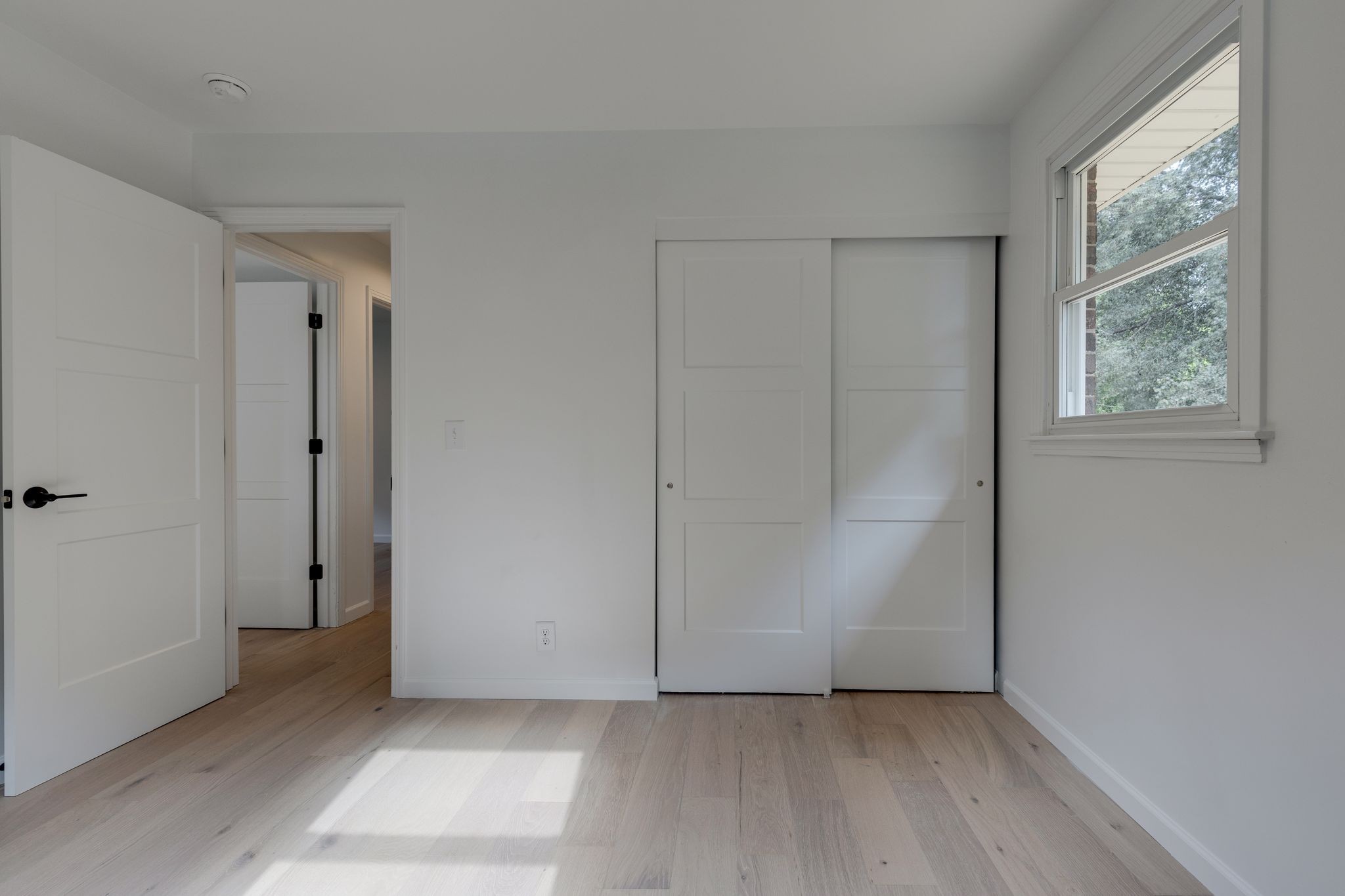 625 W Meade Blvd