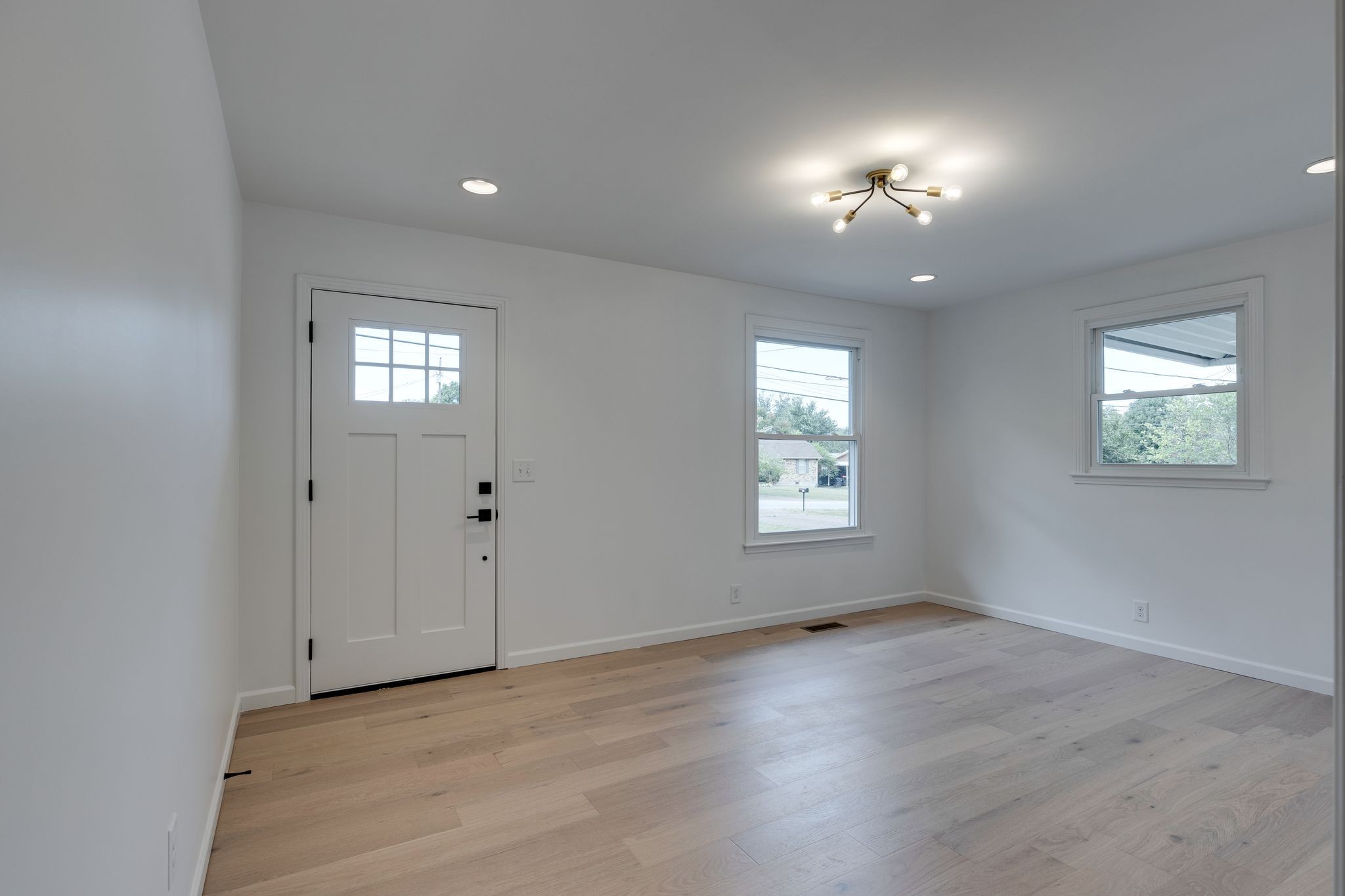 625 W Meade Blvd