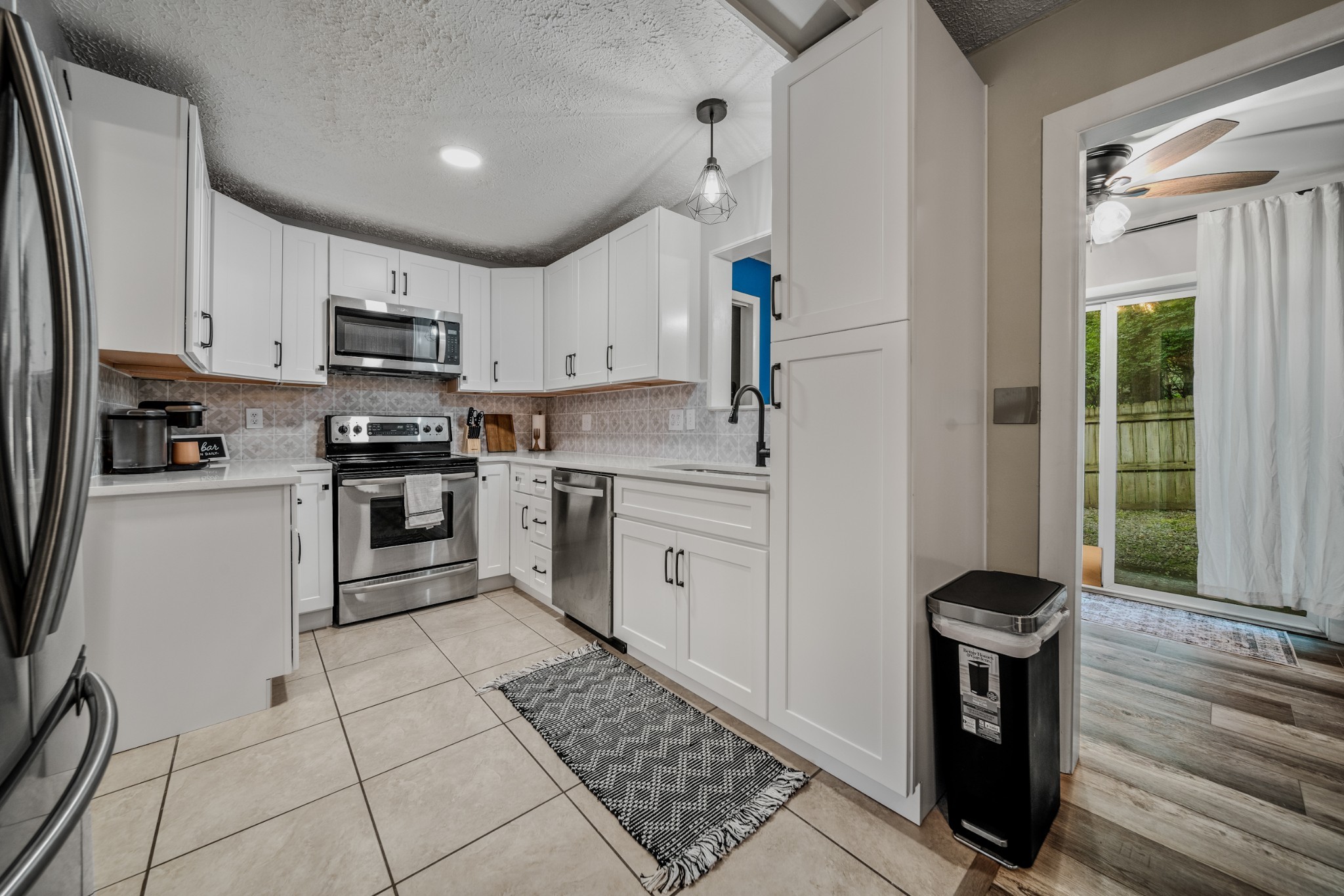 301 Deerpoint Dr