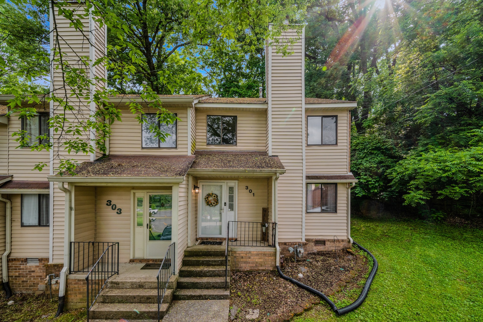 301 Deerpoint Dr