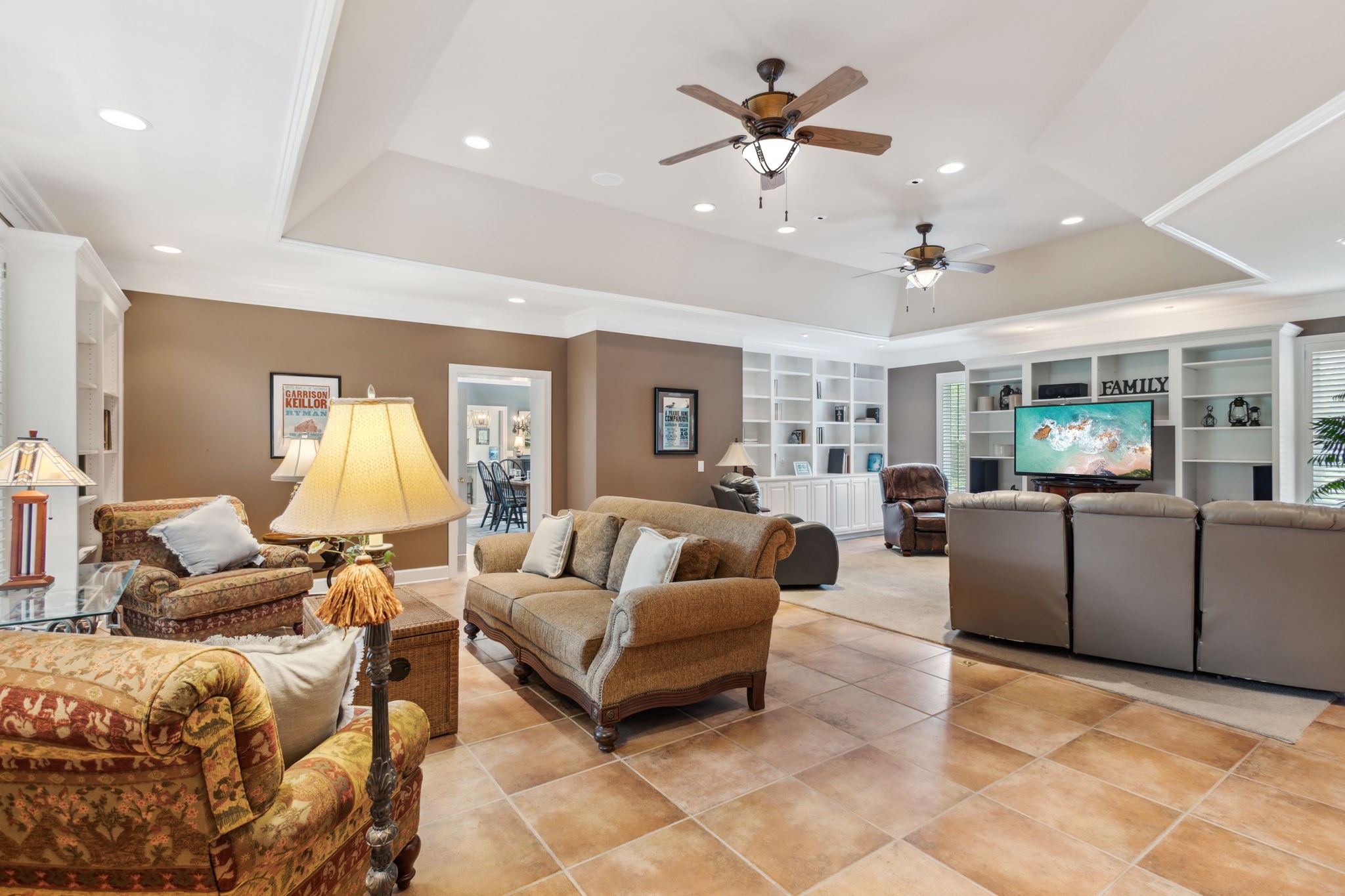 6711 Midland Rd