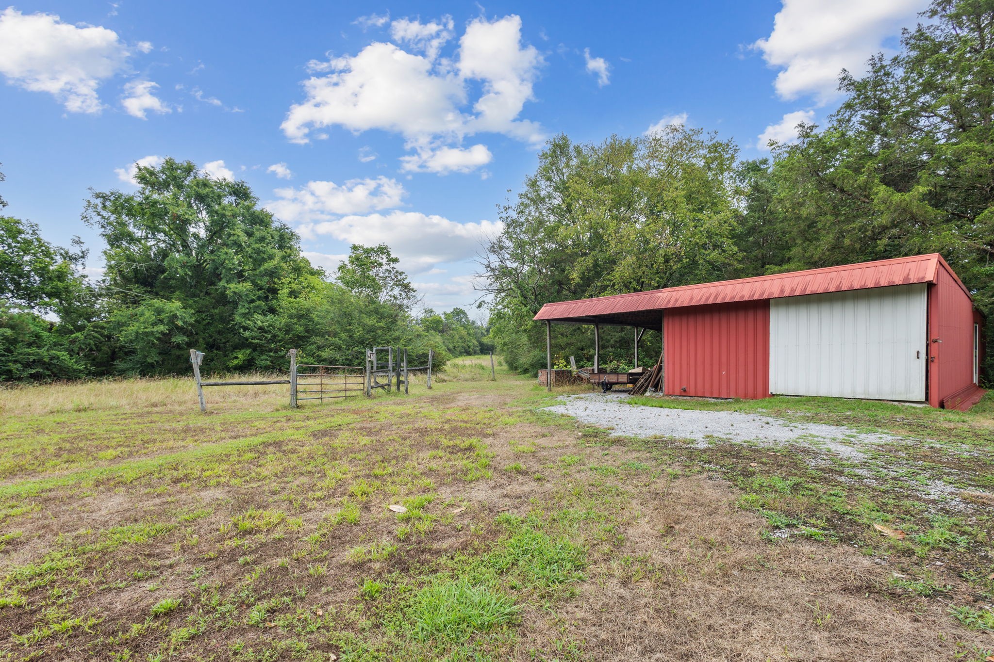 6711 Midland Rd