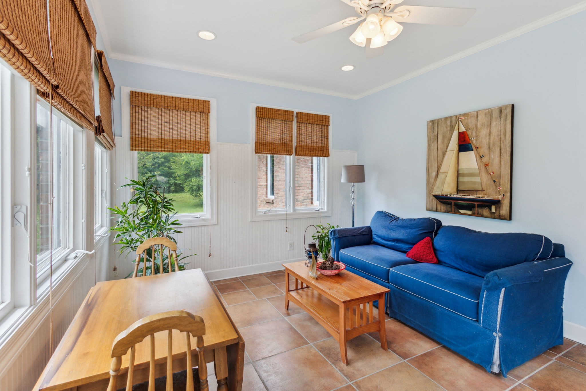 6711 Midland Rd