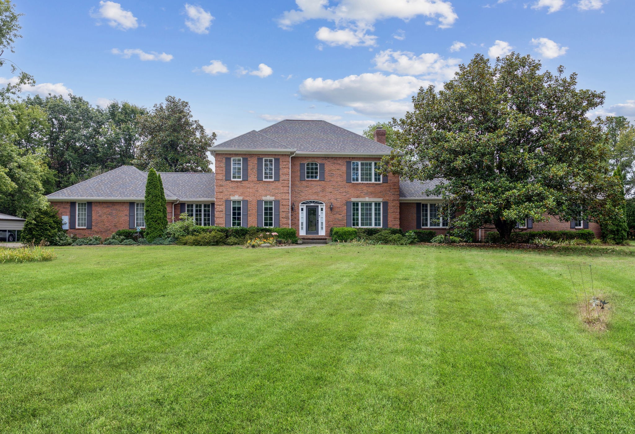 6711 Midland Rd