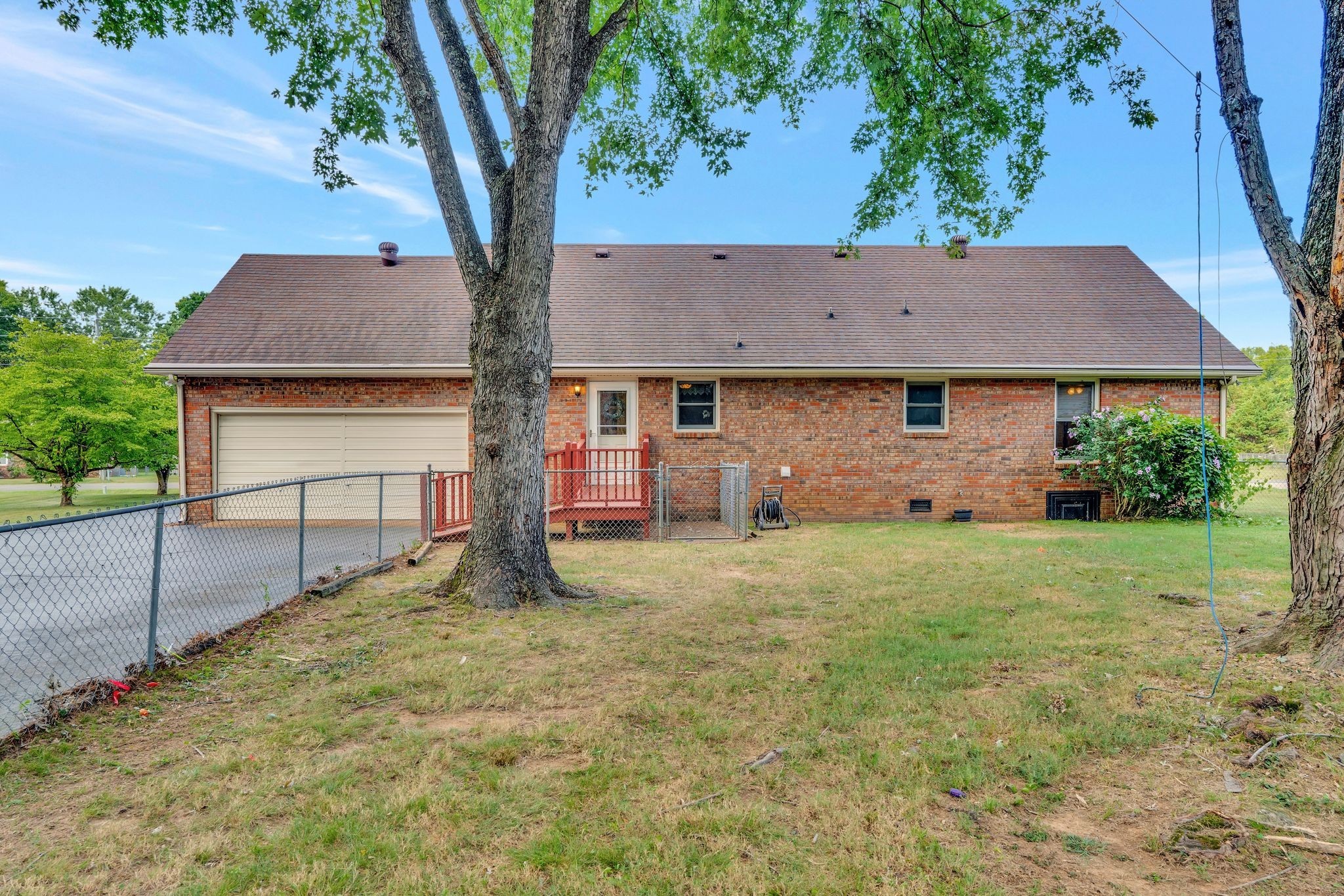 314 Shadowbrook Dr