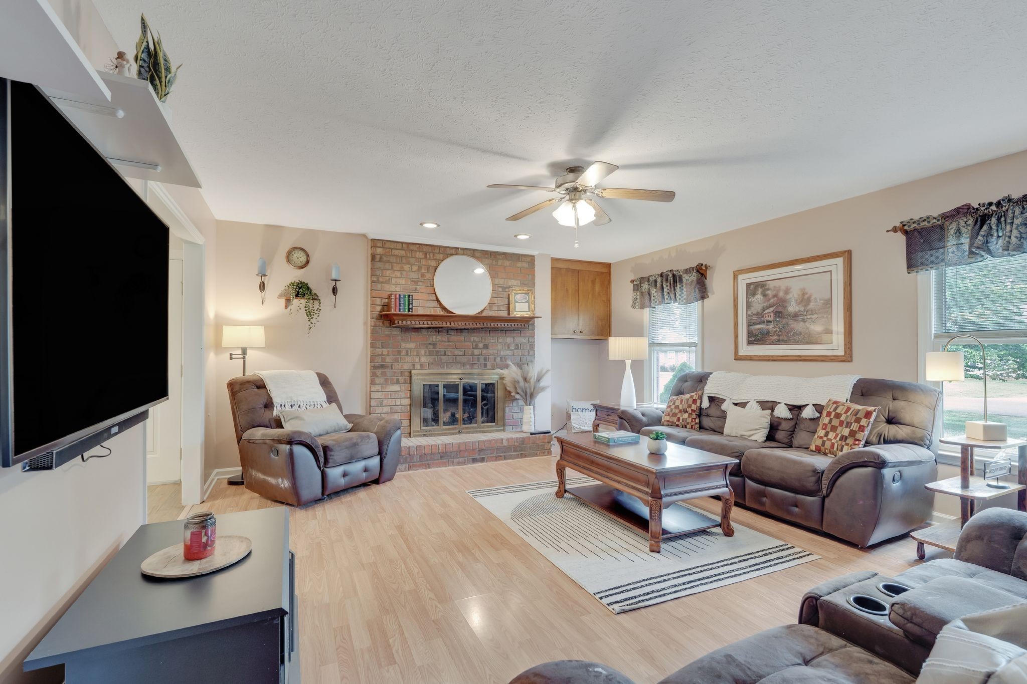 314 Shadowbrook Dr
