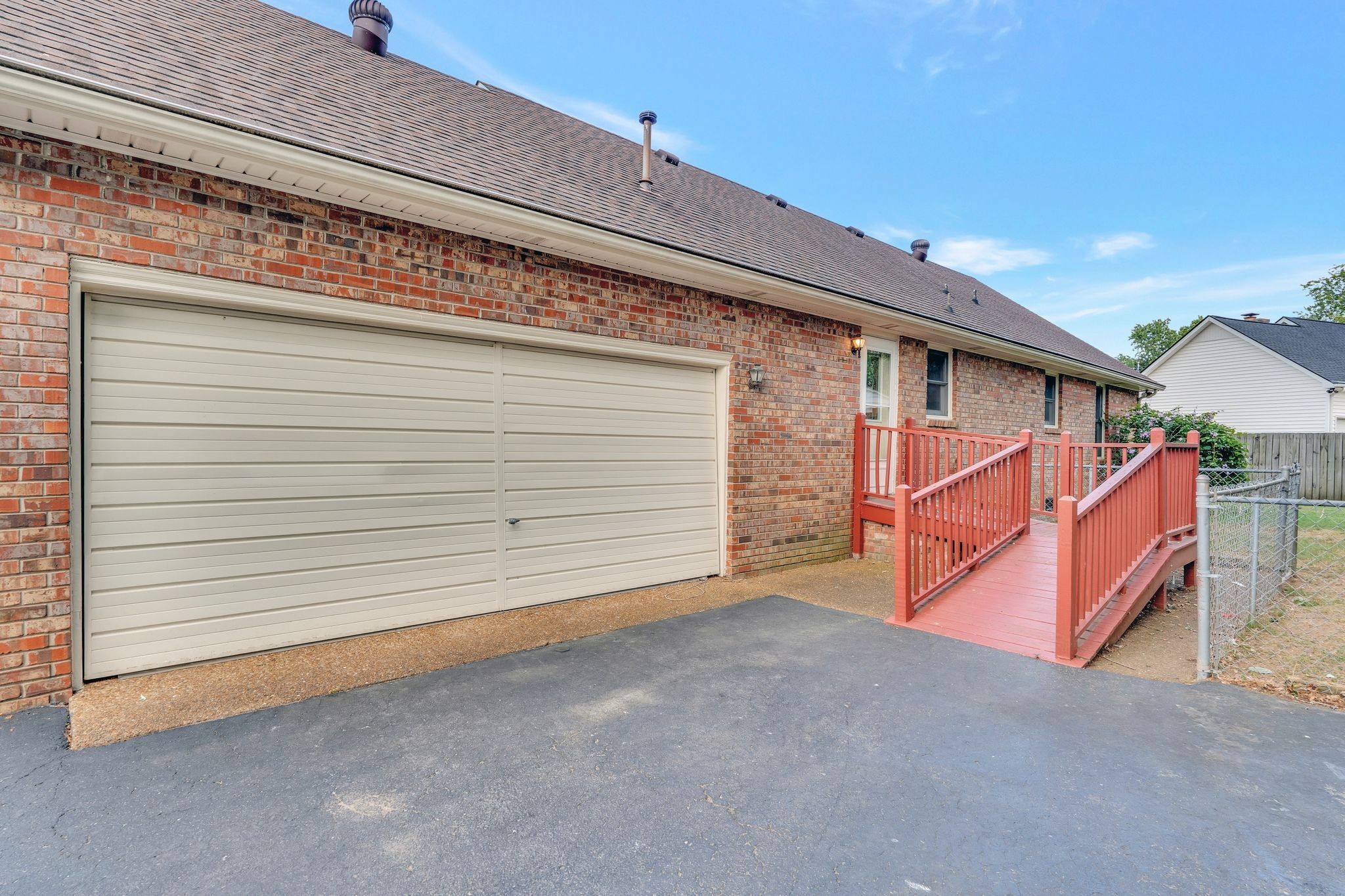 314 Shadowbrook Dr