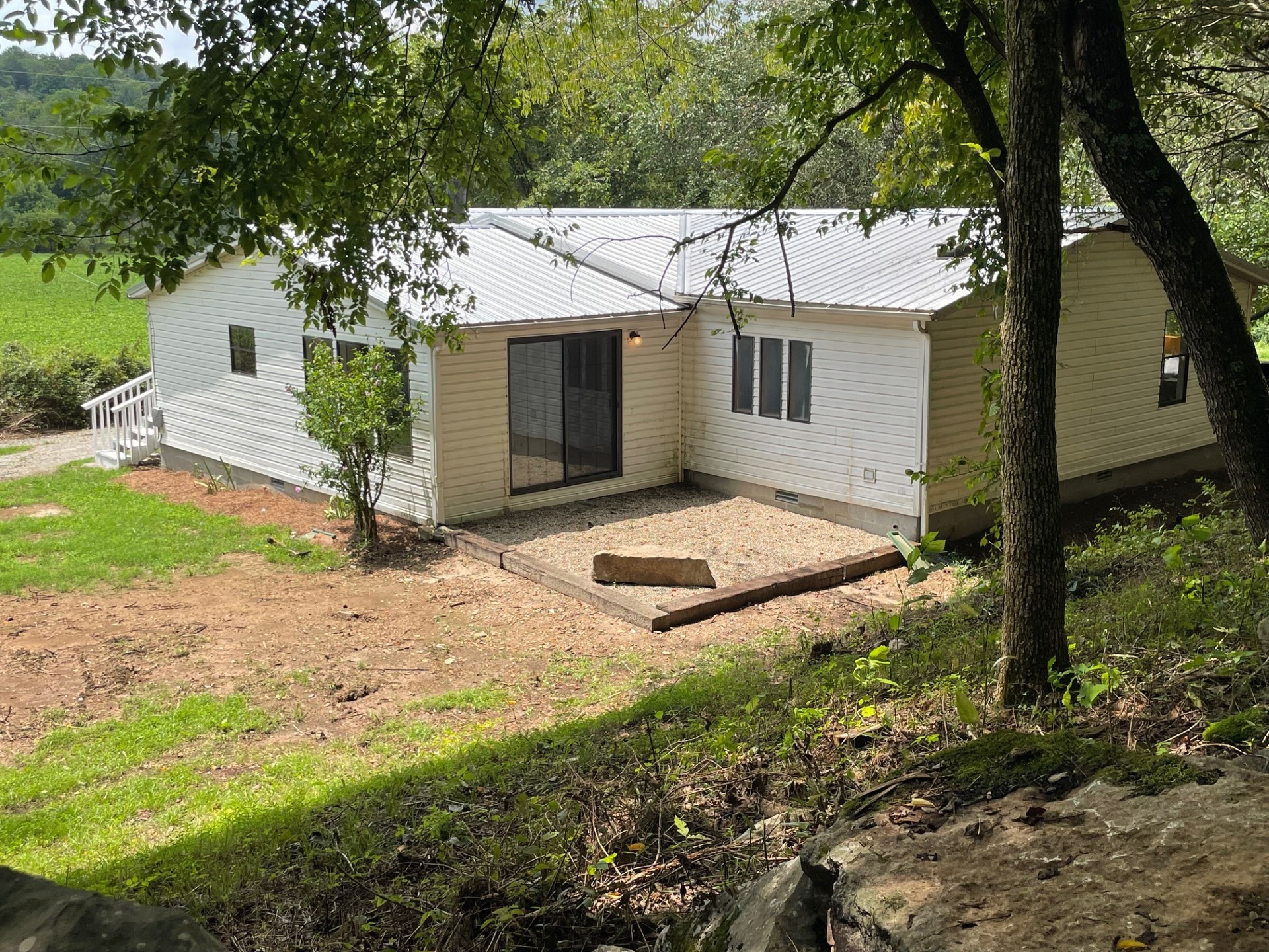428 Hayes Ridge Rd