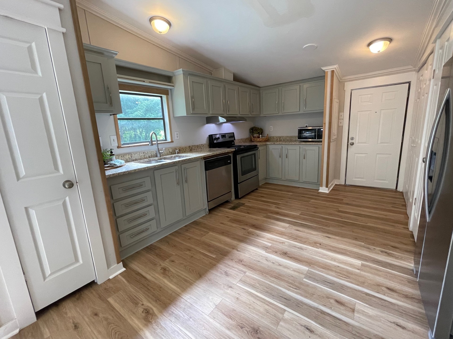 428 Hayes Ridge Rd