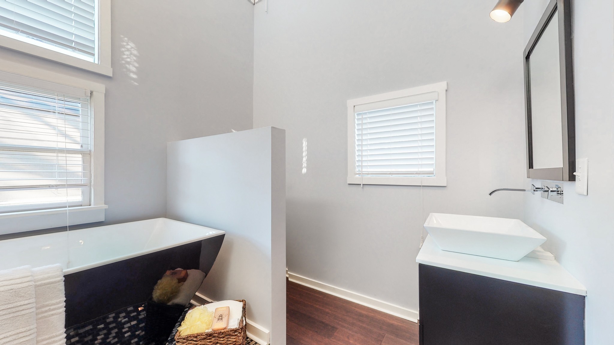 940 Gale Ln Unit: 127