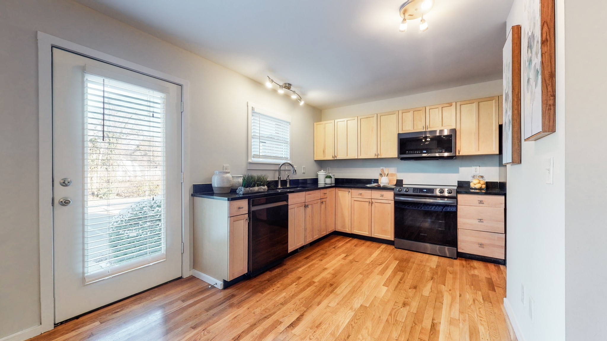 940 Gale Ln Unit: 127