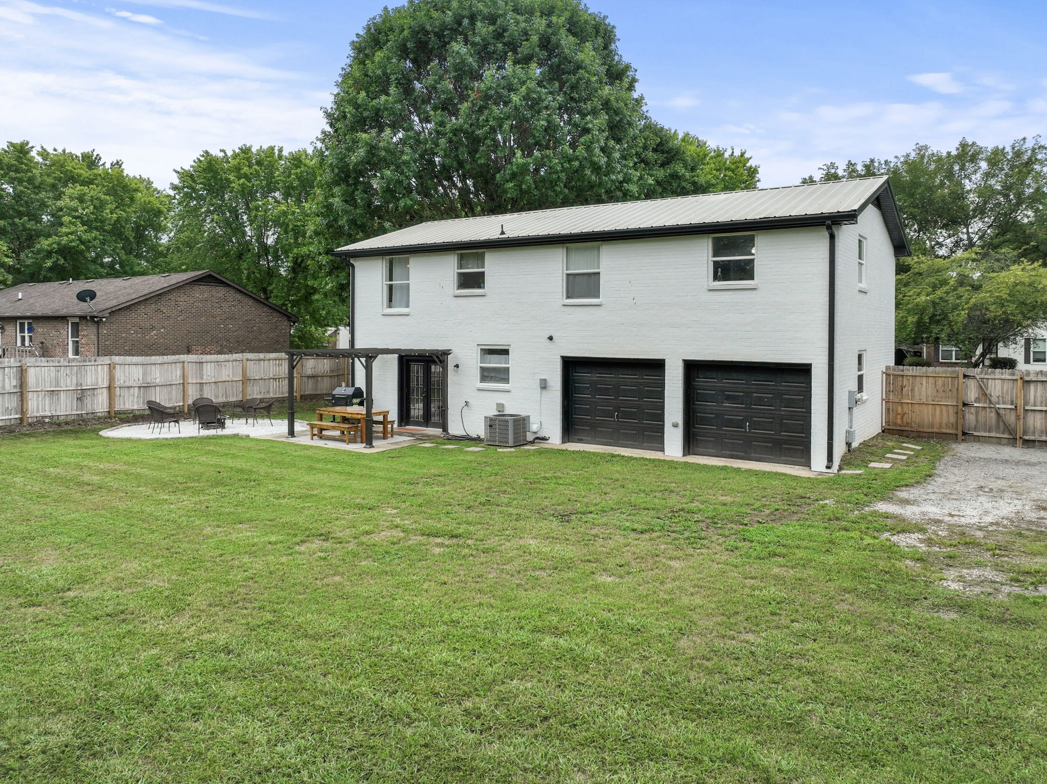109 Luckett Pl