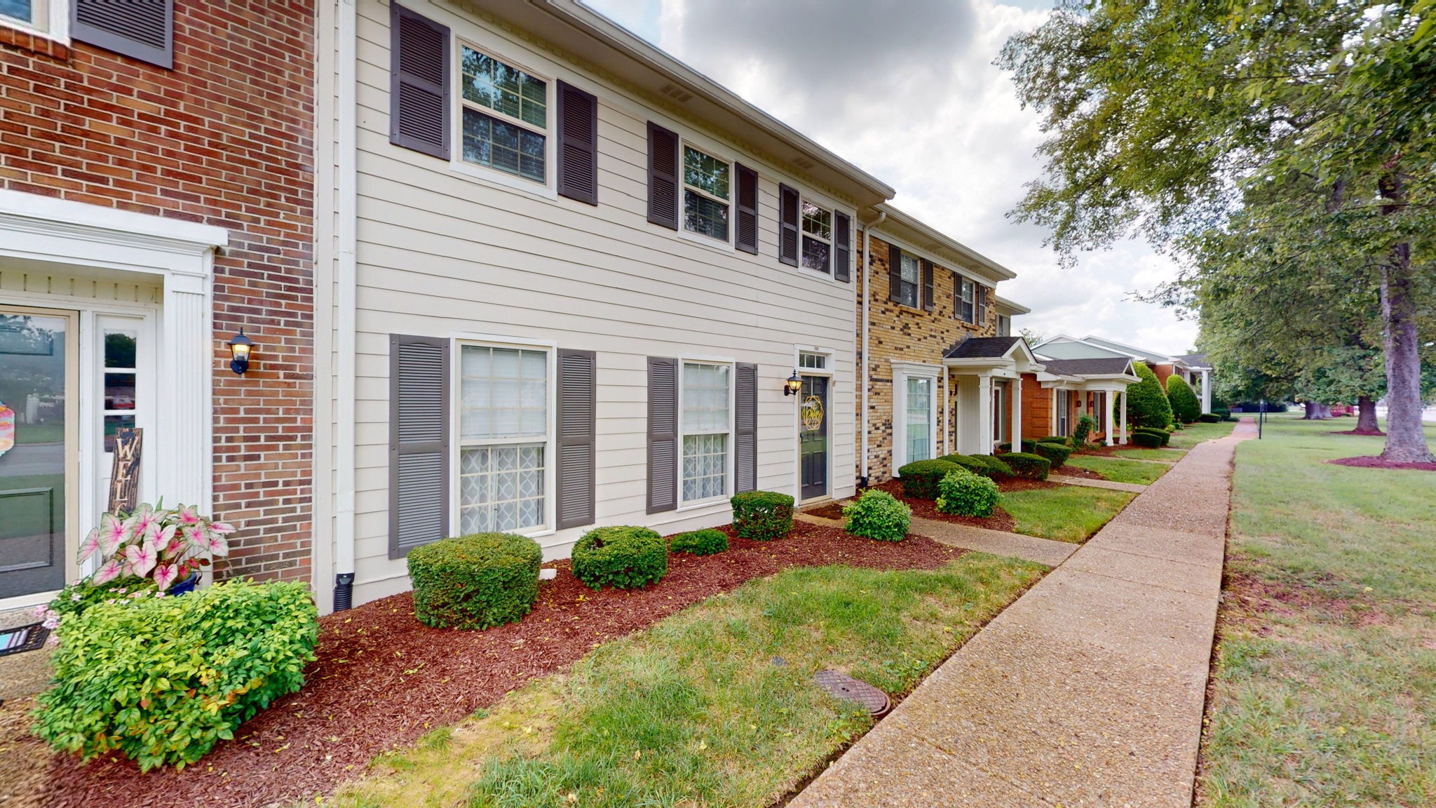 1002 E Northfield Blvd Unit: B104