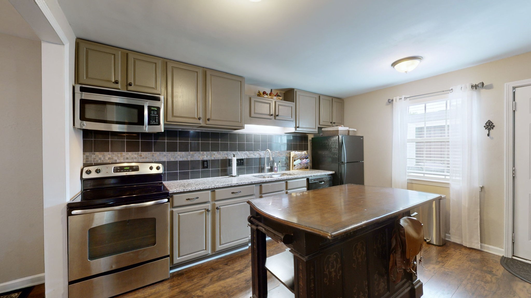 1002 E Northfield Blvd Unit: B104