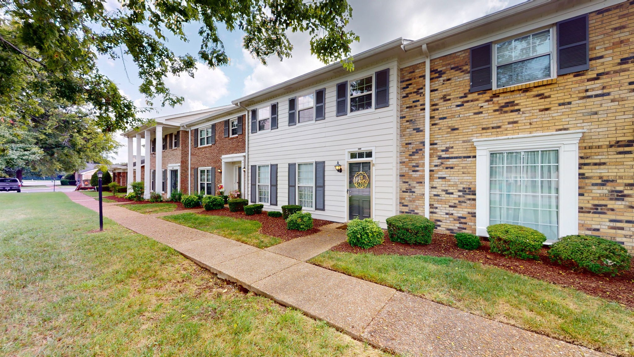 1002 E Northfield Blvd Unit: B104