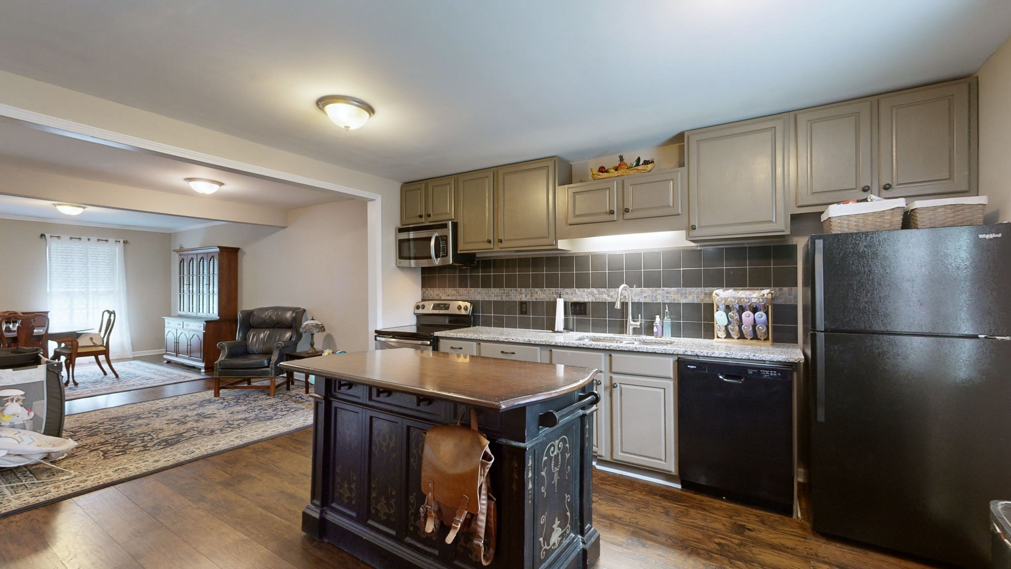 1002 E Northfield Blvd Unit: B104