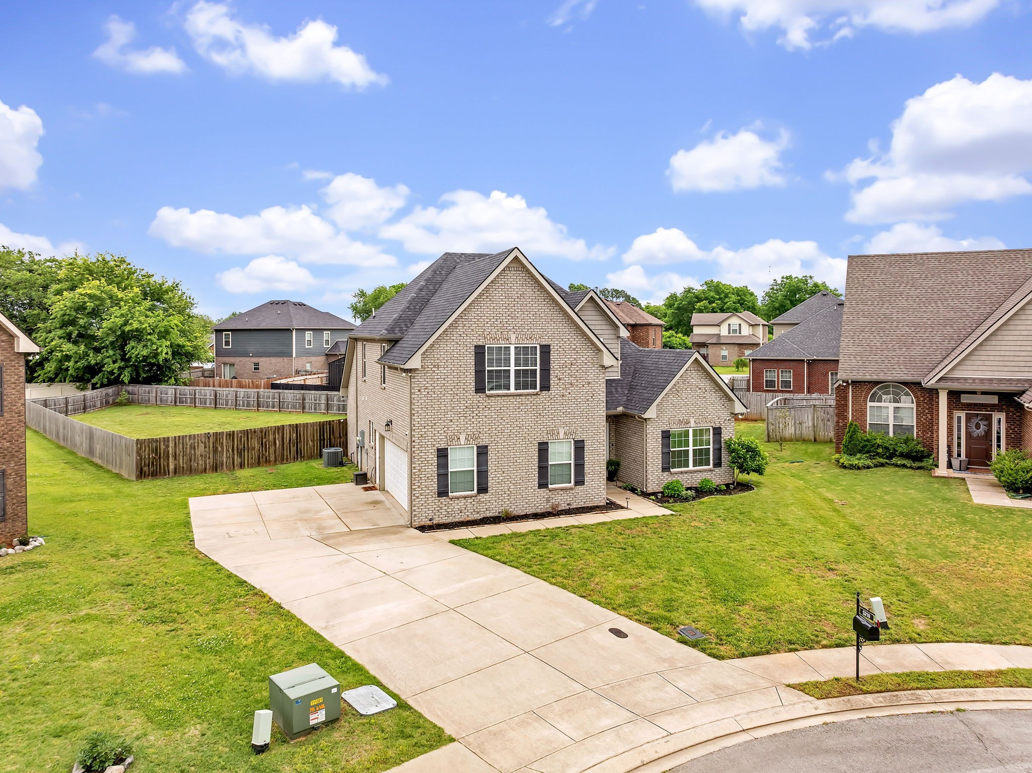 5210 Firefly Pl