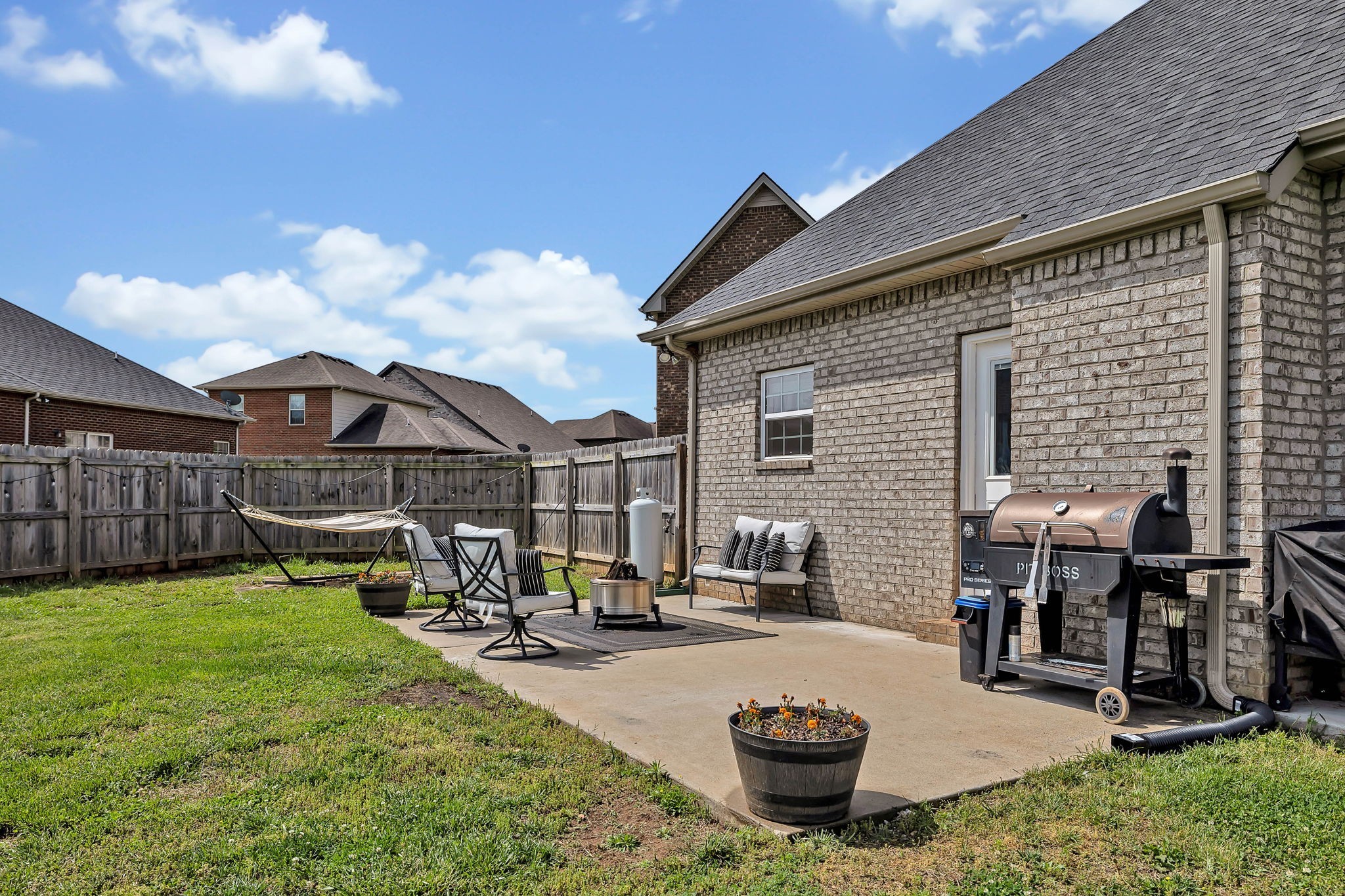 5210 Firefly Pl