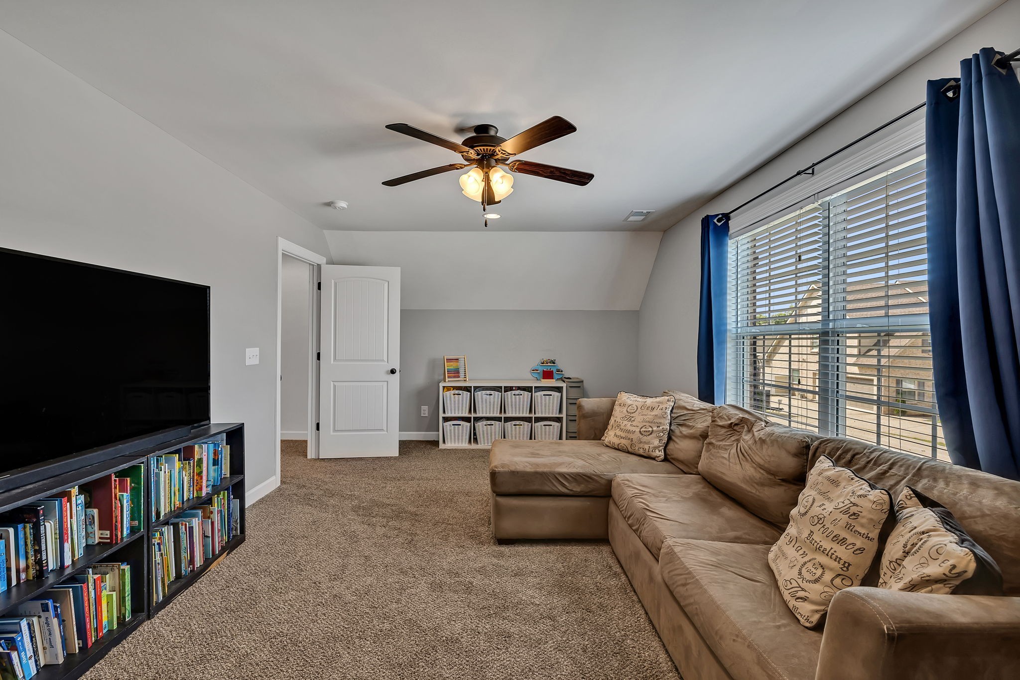 5210 Firefly Pl