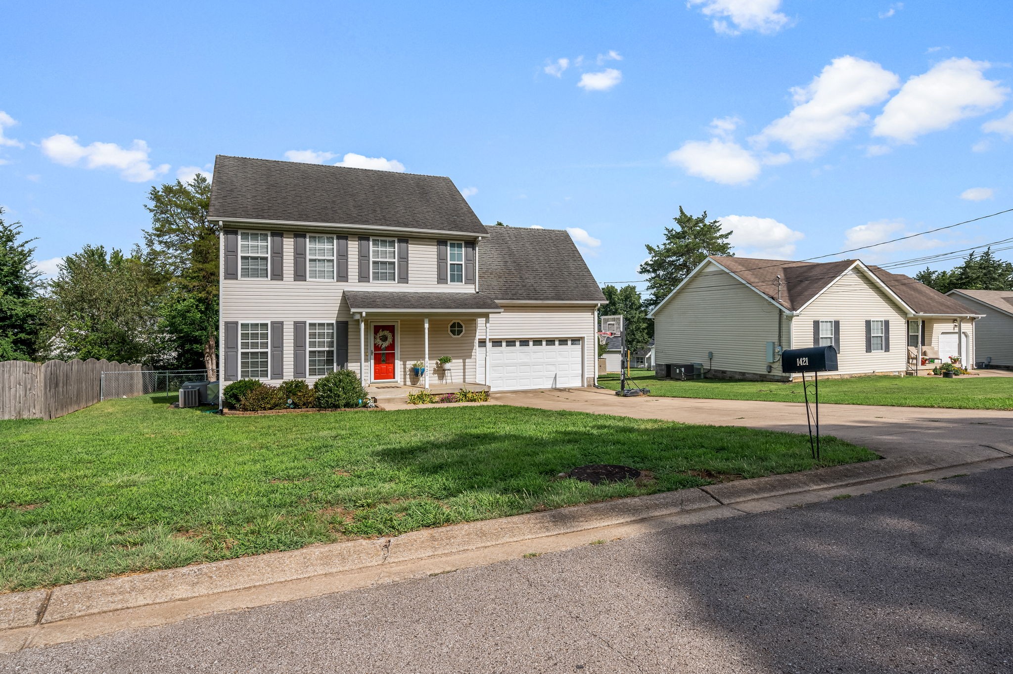 1421 Tuffnell Dr