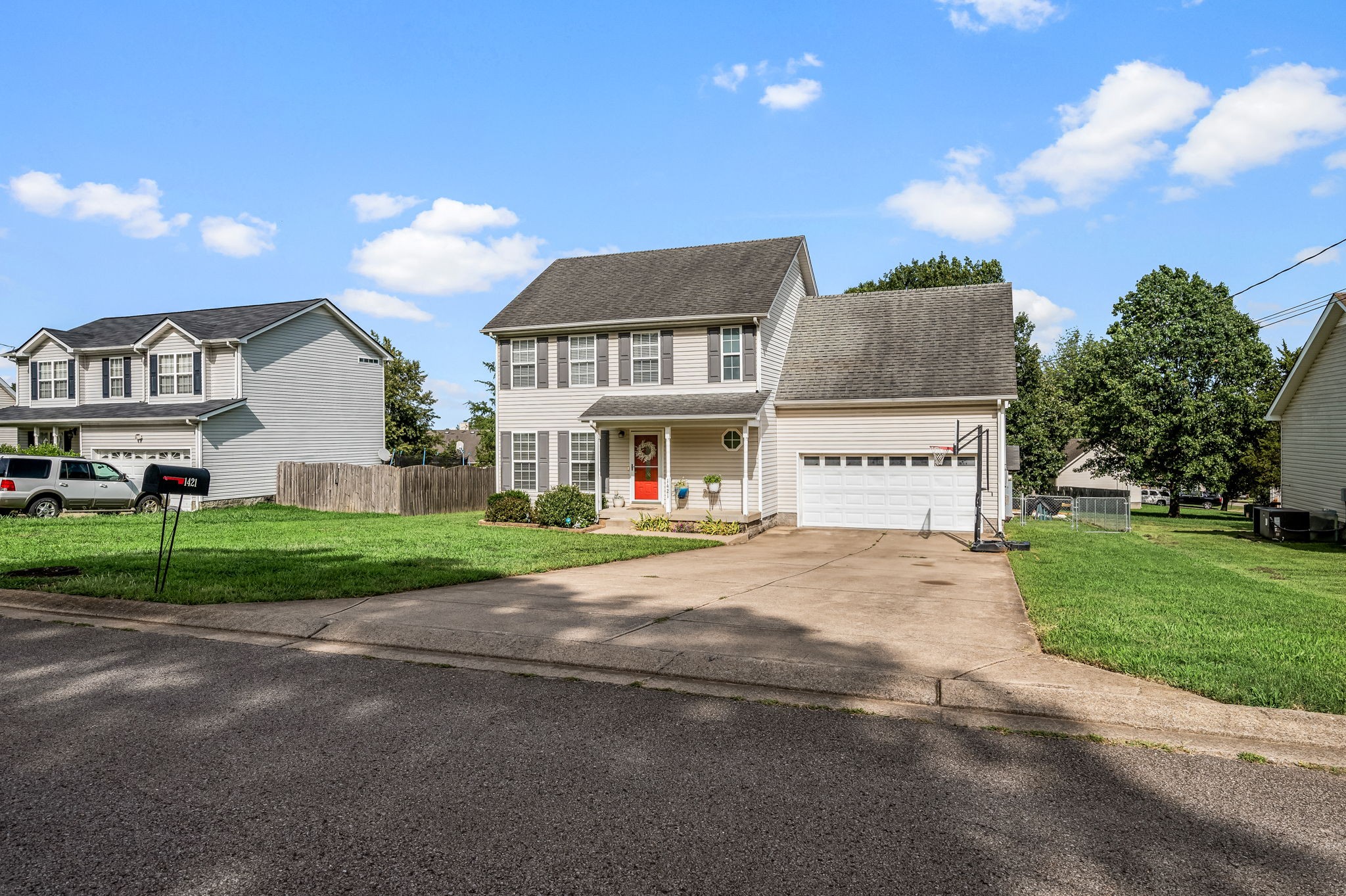 1421 Tuffnell Dr