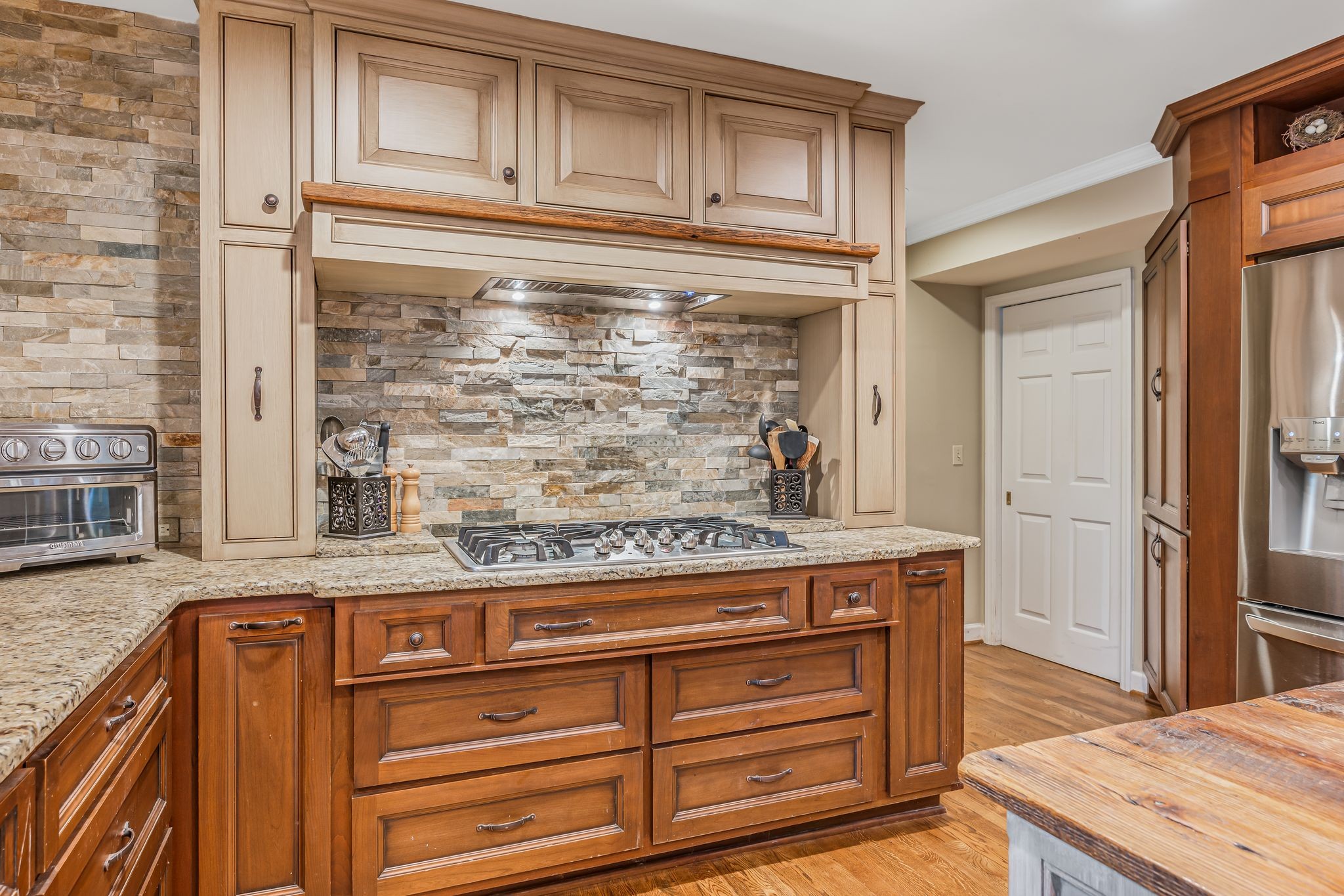 6417 Panorama Dr