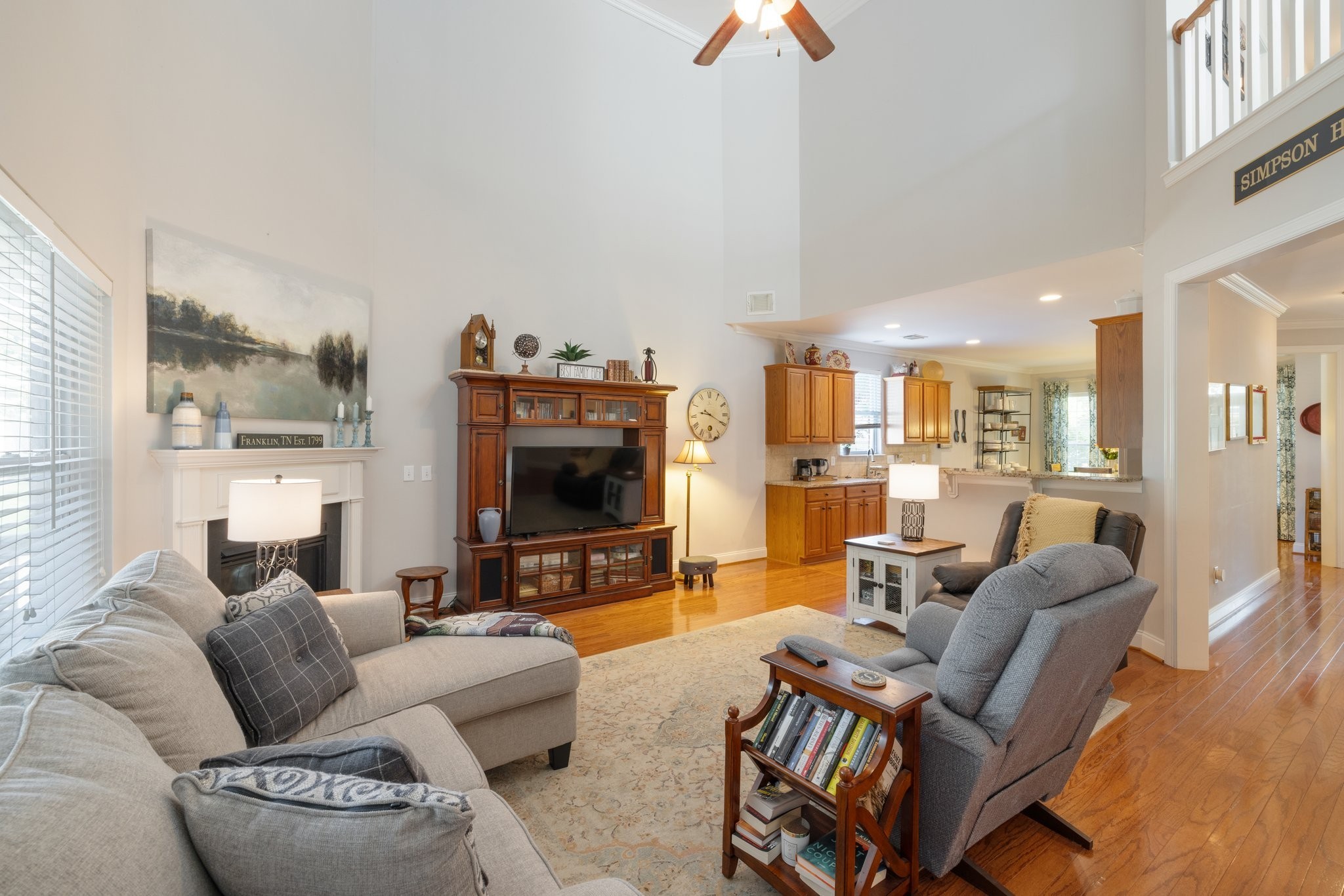 305 Meadowglade Ln