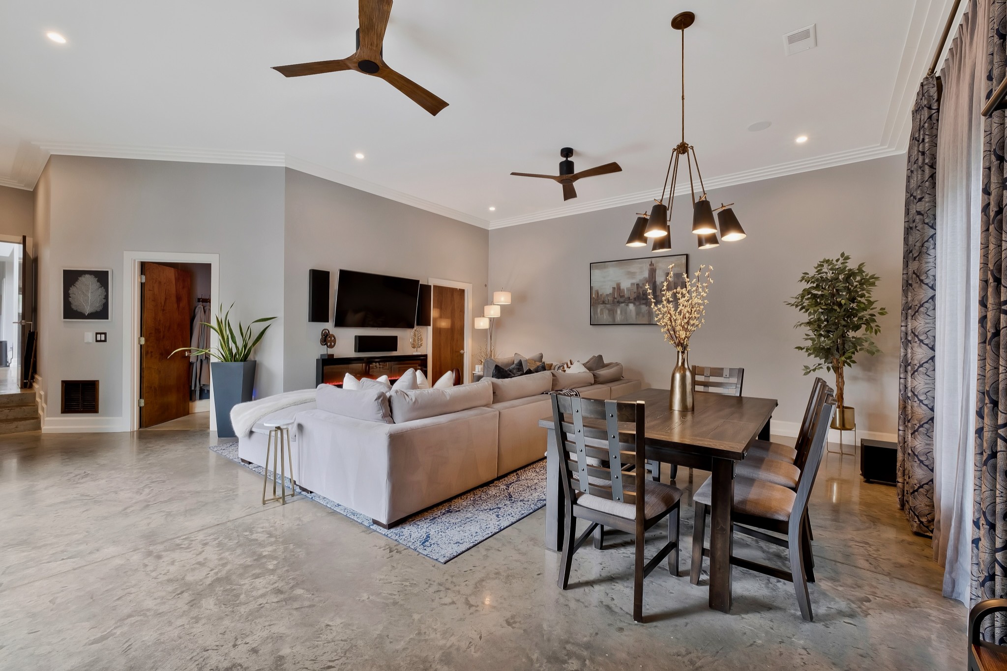 4501 Glendale Pl